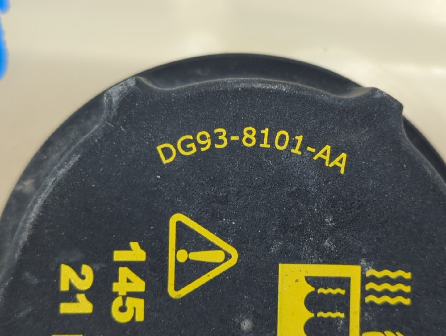 2013-2016 Ford Fusion Radiator Coolant Overflow Expansion Tank Bottle 414270 - Oemusedautoparts1.com