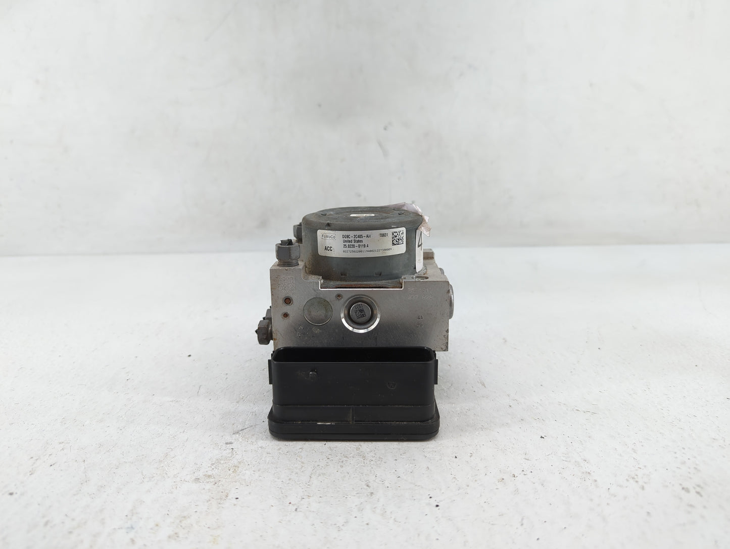 2013 Ford Fusion ABS Pump Control Module Replacement P/N:DG9C-2C405-AH DG9C-2C405-FB Fits OEM Used Auto Parts - Oemusedautop