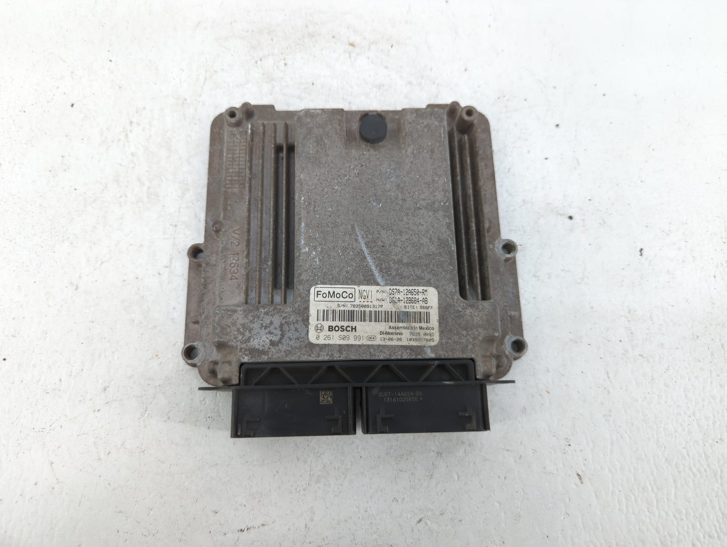 2013 Ford Fusion PCM Engine Control Computer ECU ECM PCU OEM P/N:DS7A-12A650-RL DS7A-12A650-RM, DS7A-12A650-RH Fits OEM Used