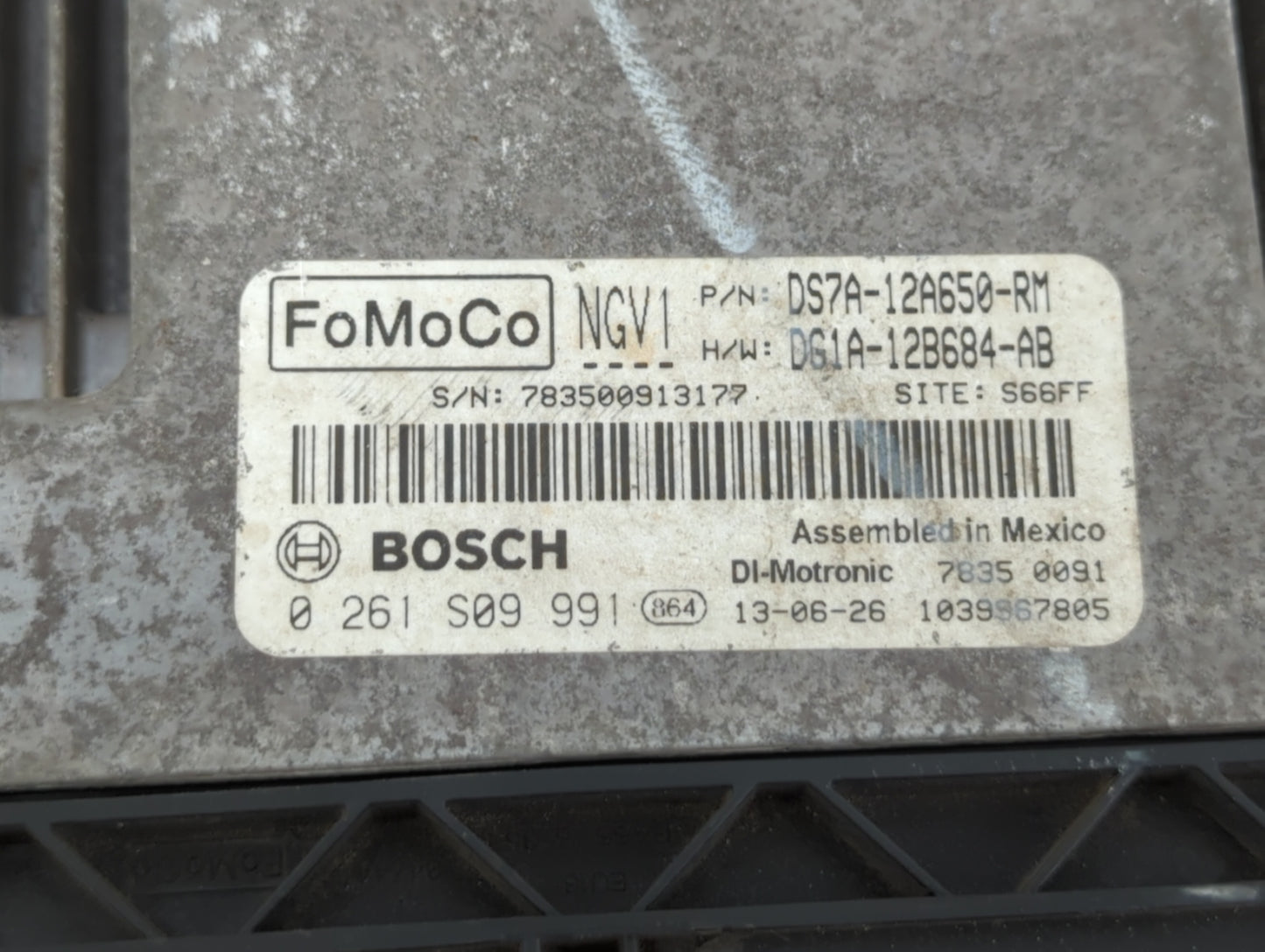 2013 Ford Fusion PCM Engine Control Computer ECU ECM PCU OEM P/N:DS7A-12A650-RL DS7A-12A650-RM, DS7A-12A650-RH Fits OEM Used