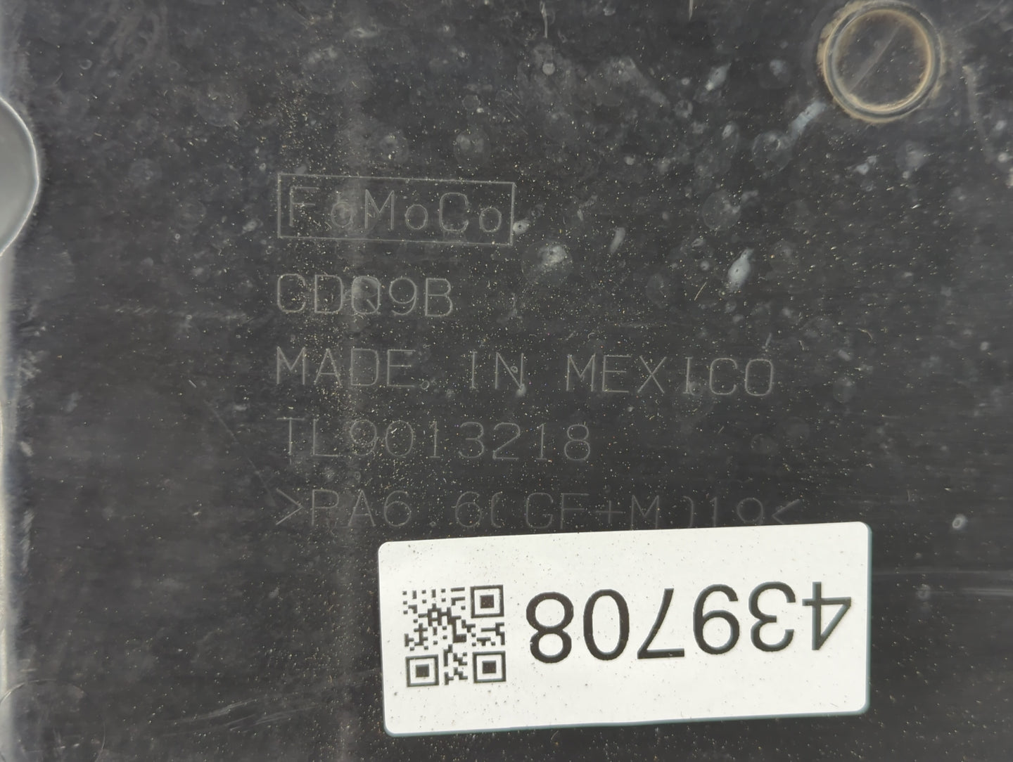 2013 Ford Fusion Engine Cover - Oemusedautoparts1.com