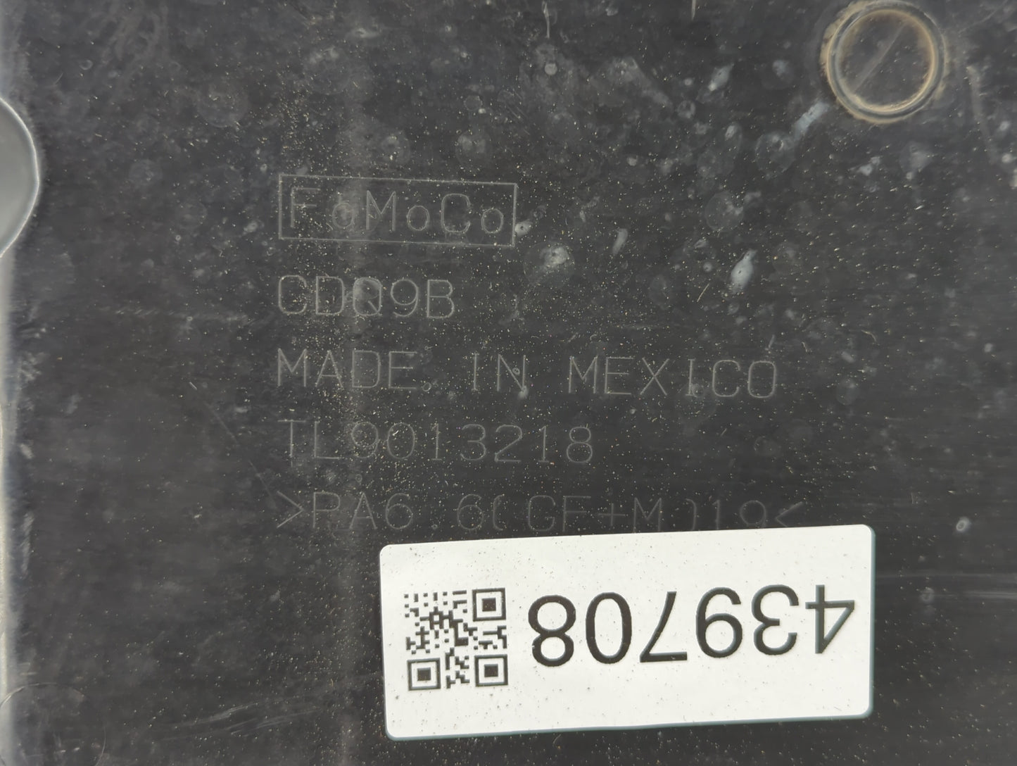 2013 Ford Fusion Engine Cover - Oemusedautoparts1.com