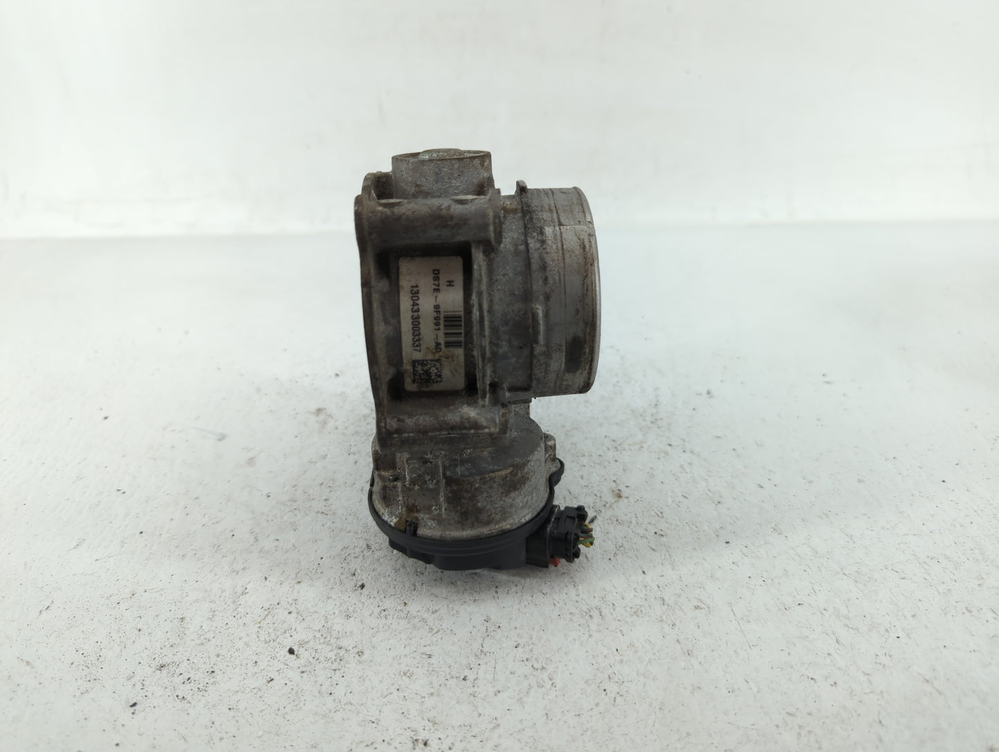 2013-2020 Ford Fusion Throttle Body P/N:DS7E-9F991-BB DS7E-9F991-AH Fits Fits 2013 2014 2015 2016 2017 2018 2019 2020 2021 2