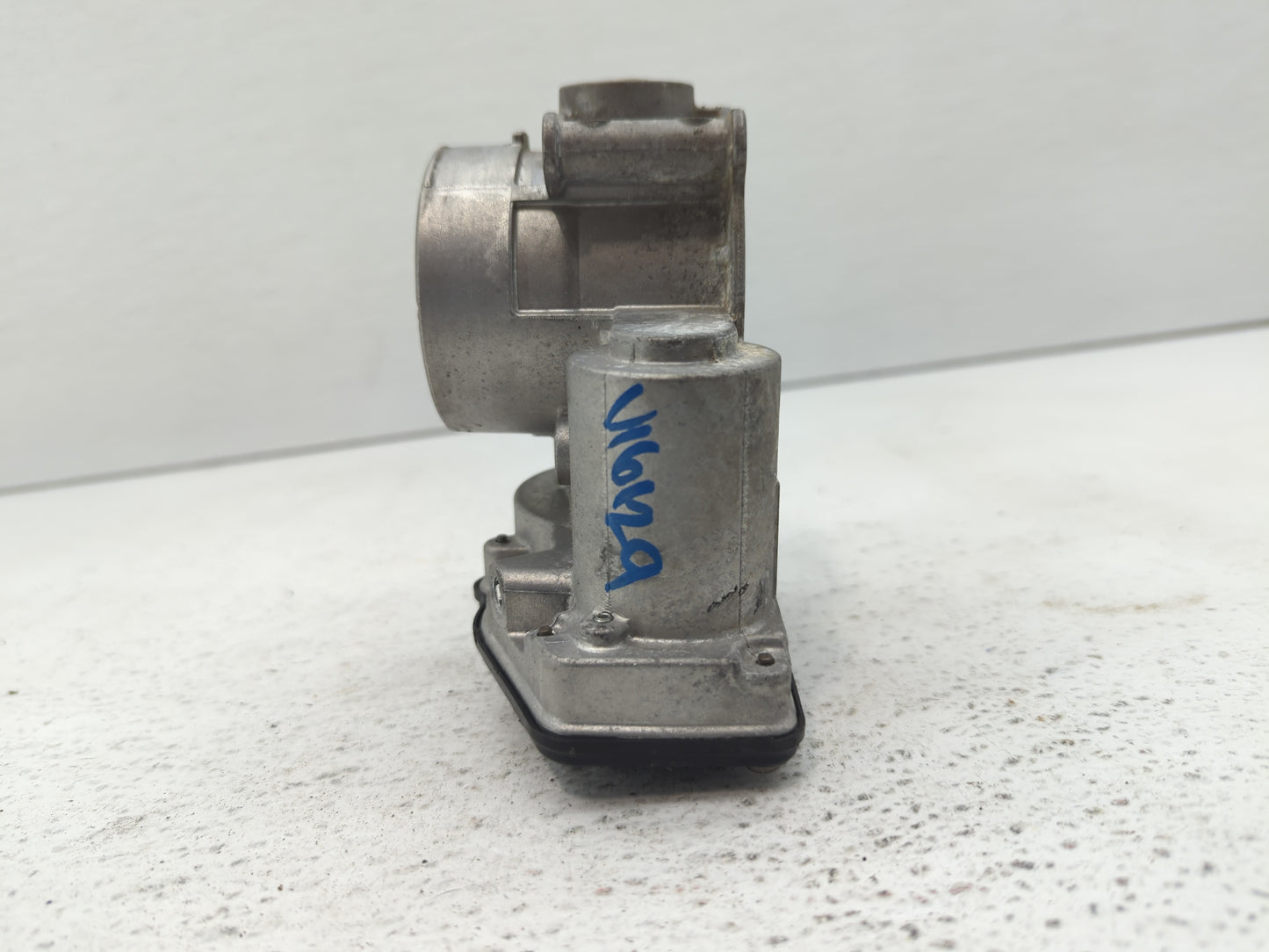 2013-2020 Ford Fusion Throttle Body P/N:DS7E-9F991-AD DS7E-9F991-AF Fits Fits 2013 2014 2015 2016 2017 2018 2019 2020 2021 2