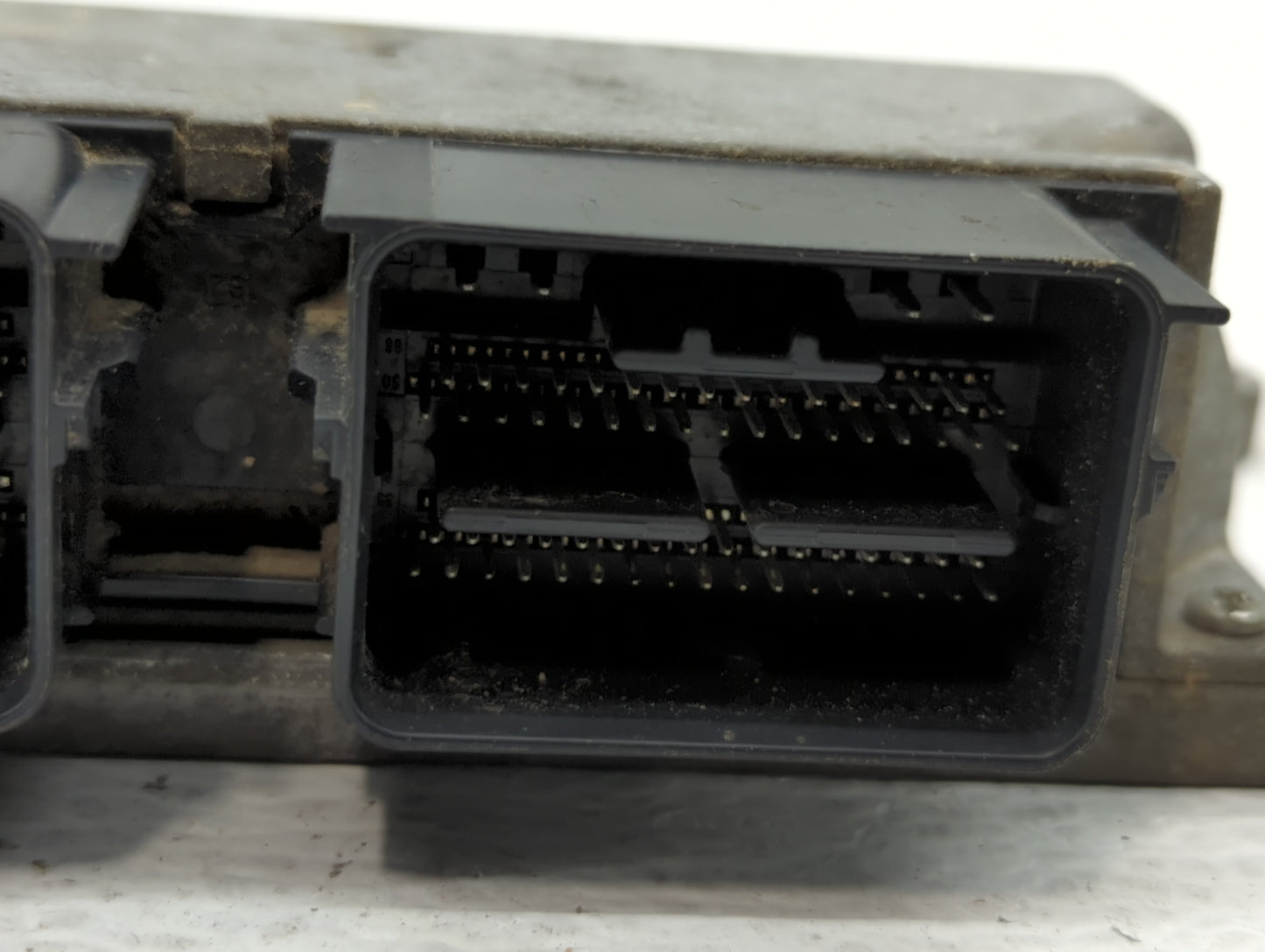 2013 Ford Fusion PCM Engine Control Computer ECU ECM PCU OEM P/N:DS7A-12A650-ACH DS7A-12A650-ABJ, DS7A-12A650-ABL Fits OEM U