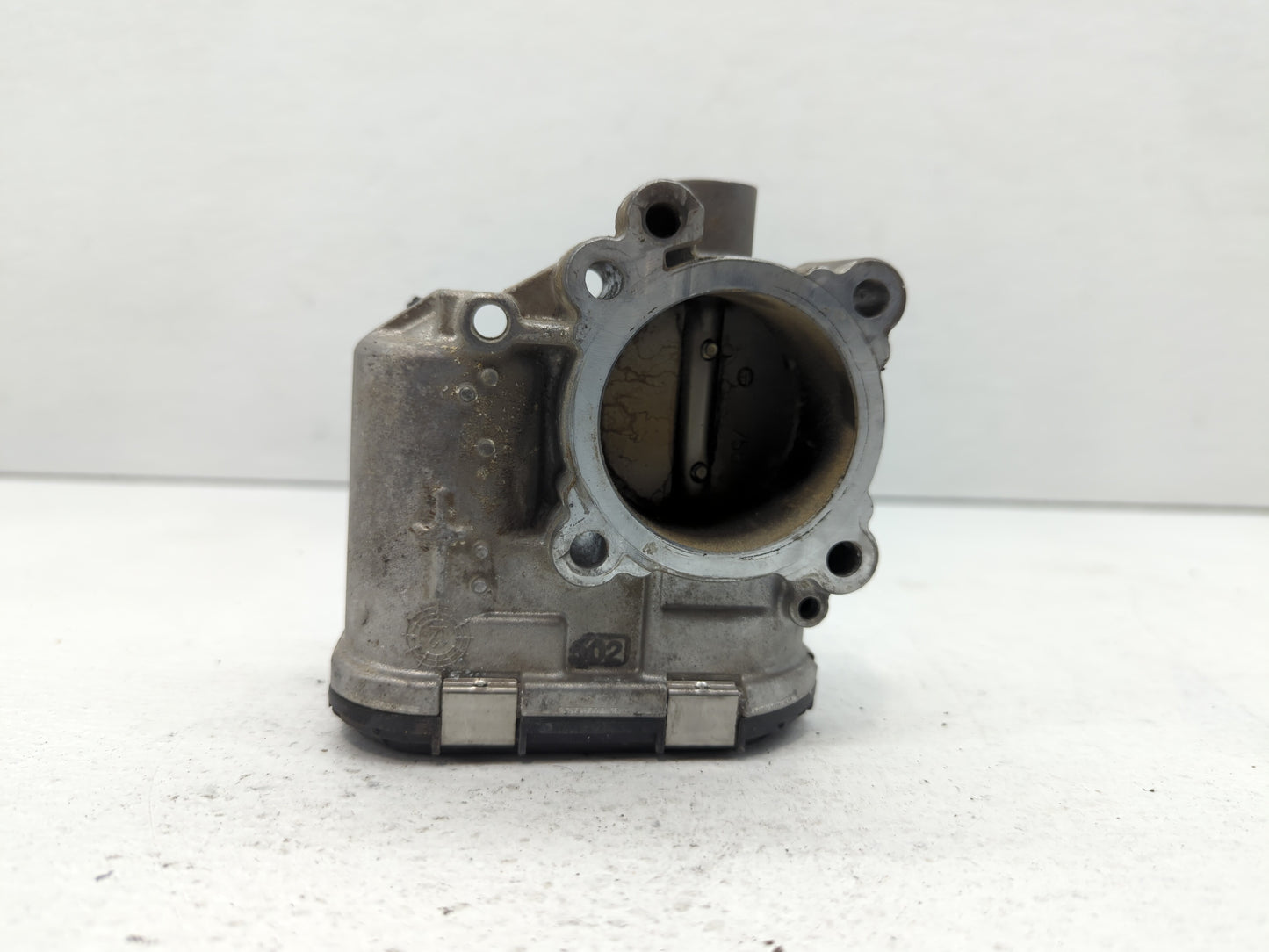 2013-2014 Ford Fusion Throttle Body P/N:7S7G-9F991-CA Fits Fits 2013 2014 2015 2016 2017 2018 2019 OEM Used Auto Parts - Oem