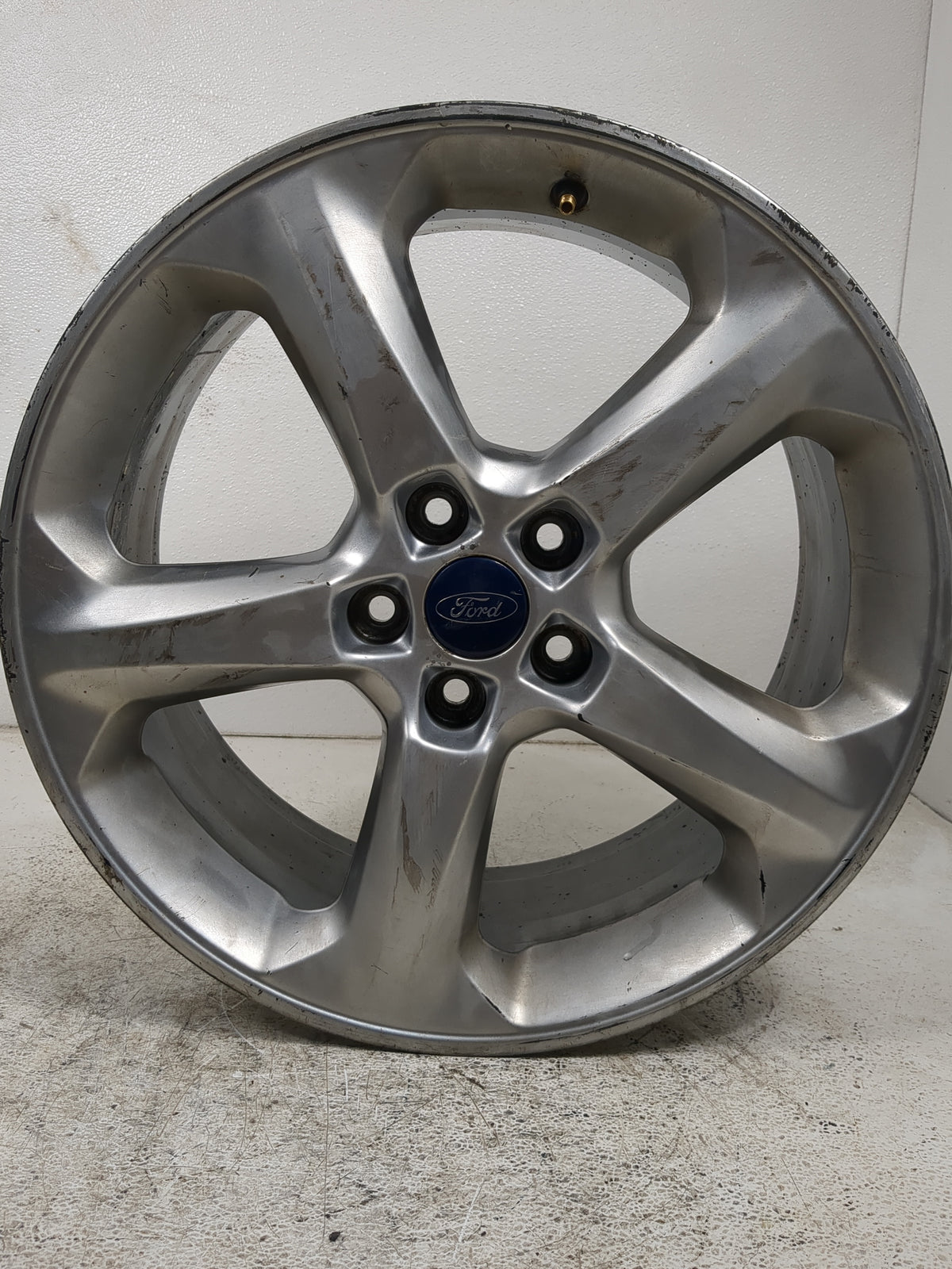 2013-2016 Ford Fusion Oem Wheel Rim 5000816 - Oemusedautoparts1.com
