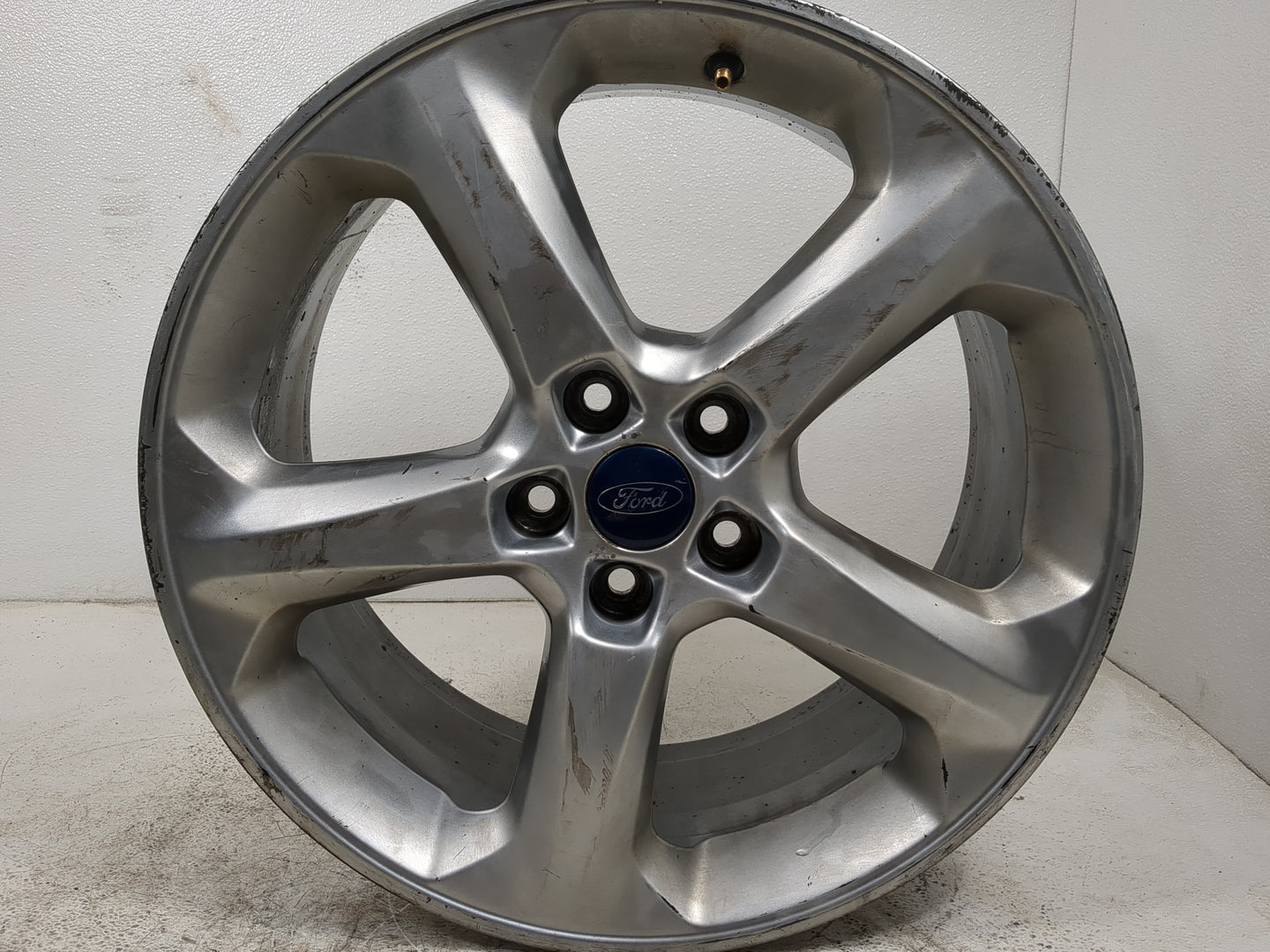 2013-2016 Ford Fusion Oem Wheel Rim 5000816 - Oemusedautoparts1.com