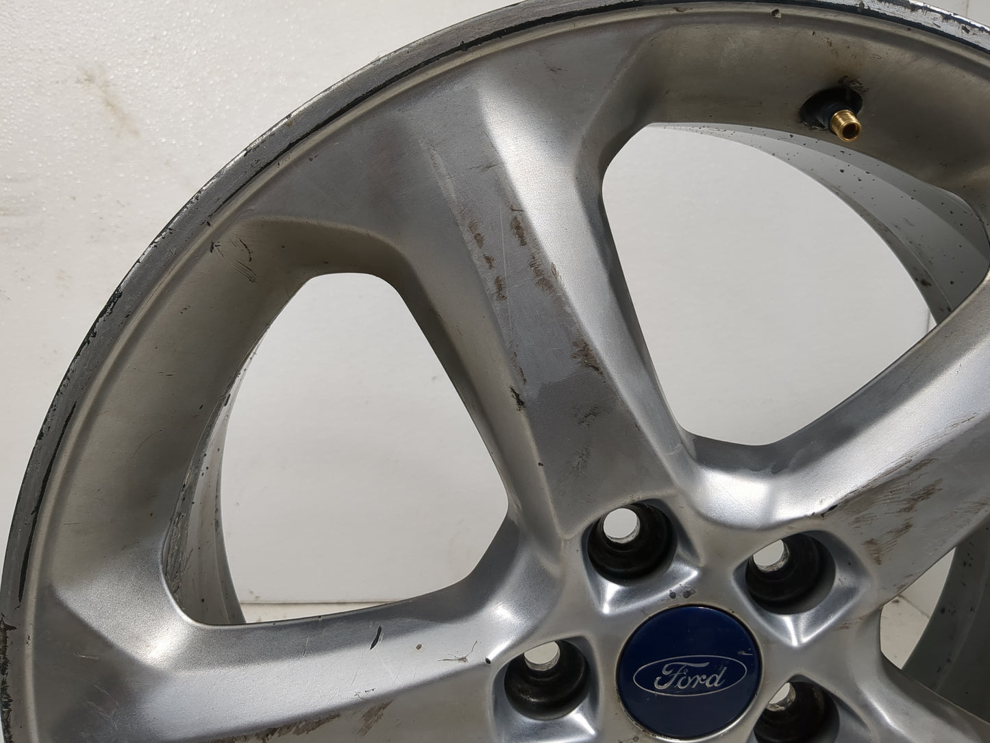 2013-2016 Ford Fusion Oem Wheel Rim 5000816 - Oemusedautoparts1.com