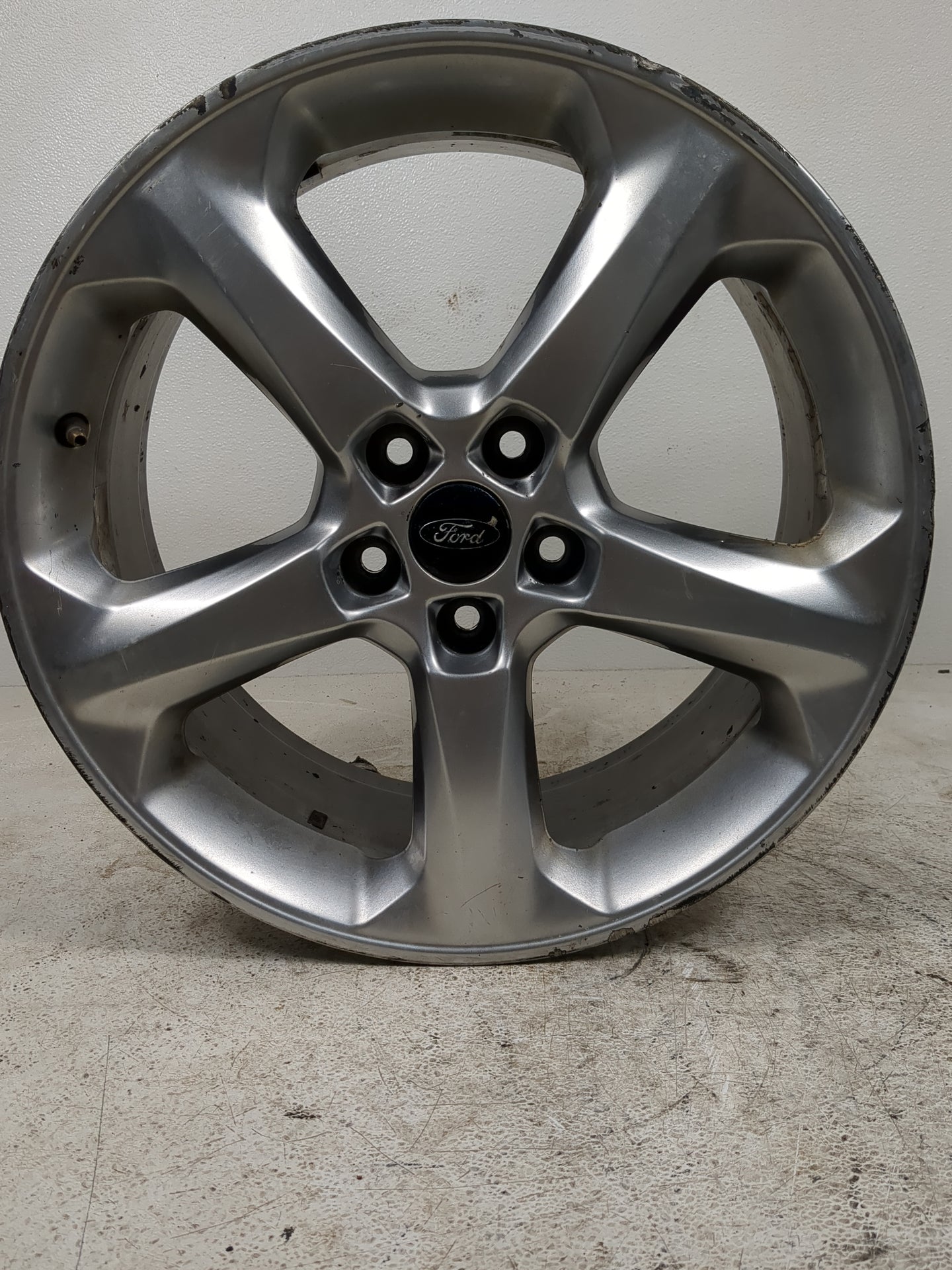 2013 Ford Fusion Oem Wheel Rim - Oemusedautoparts1.com