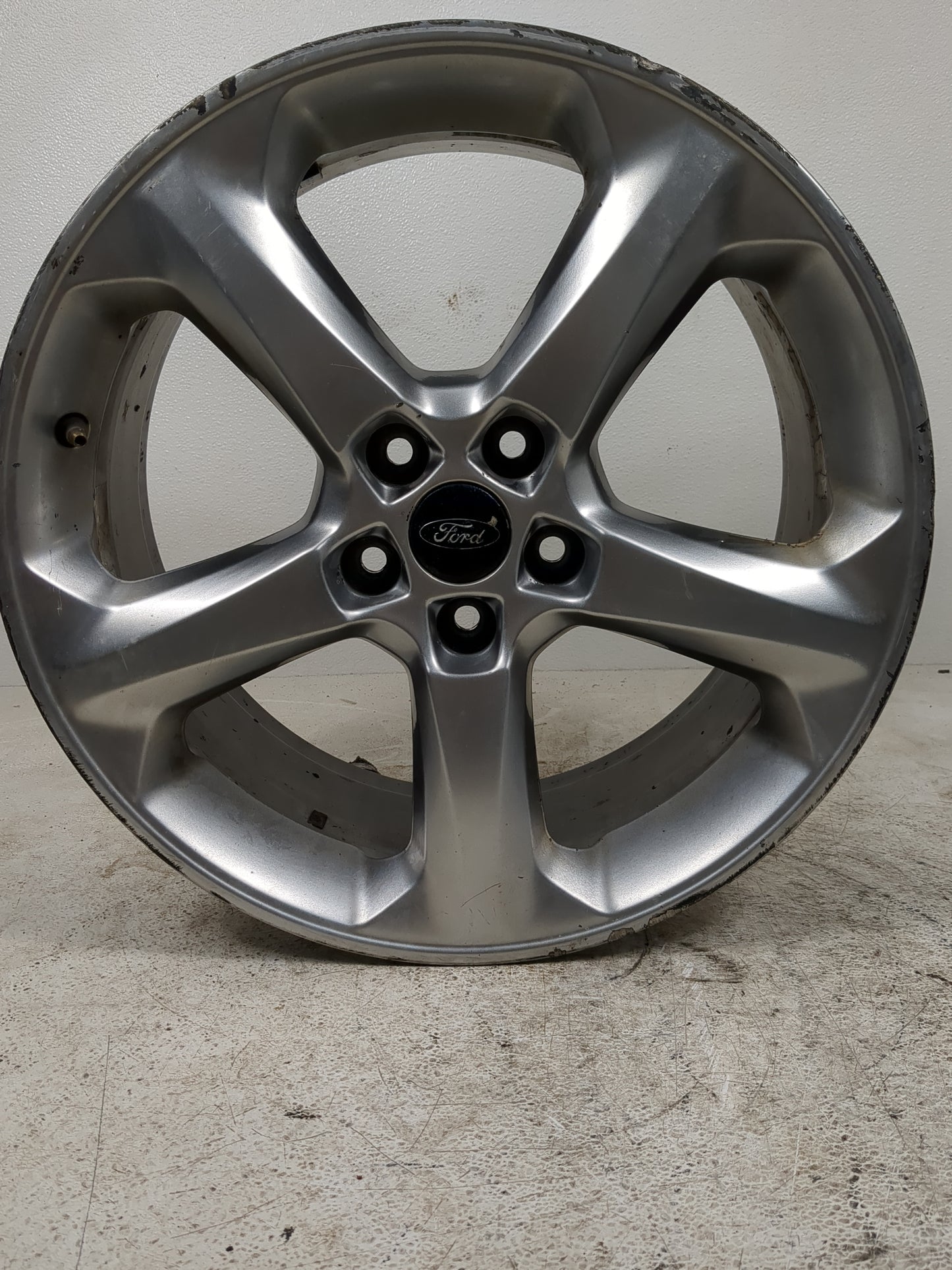 2013 Ford Fusion Oem Wheel Rim - Oemusedautoparts1.com