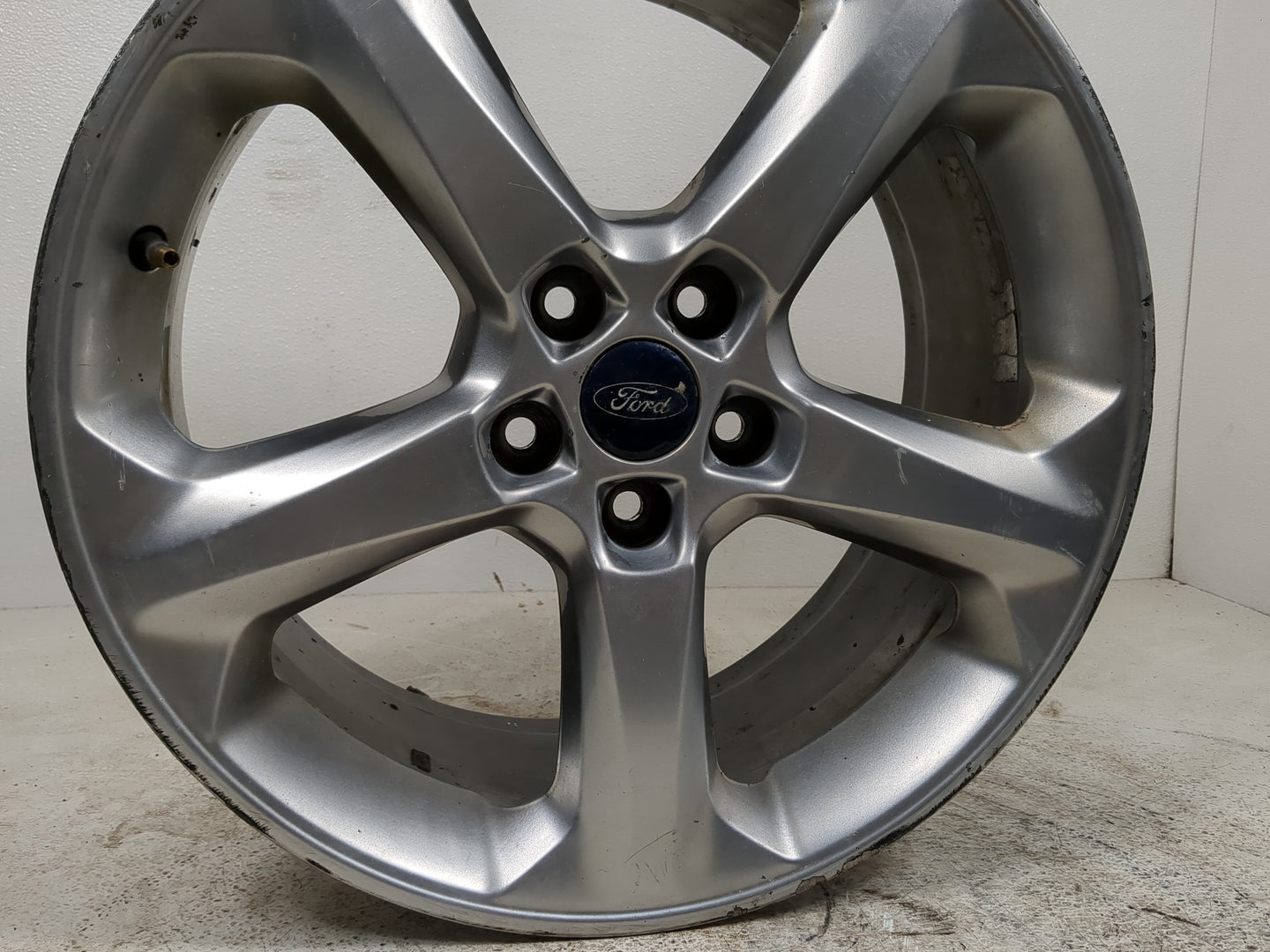 2013 Ford Fusion Oem Wheel Rim - Oemusedautoparts1.com