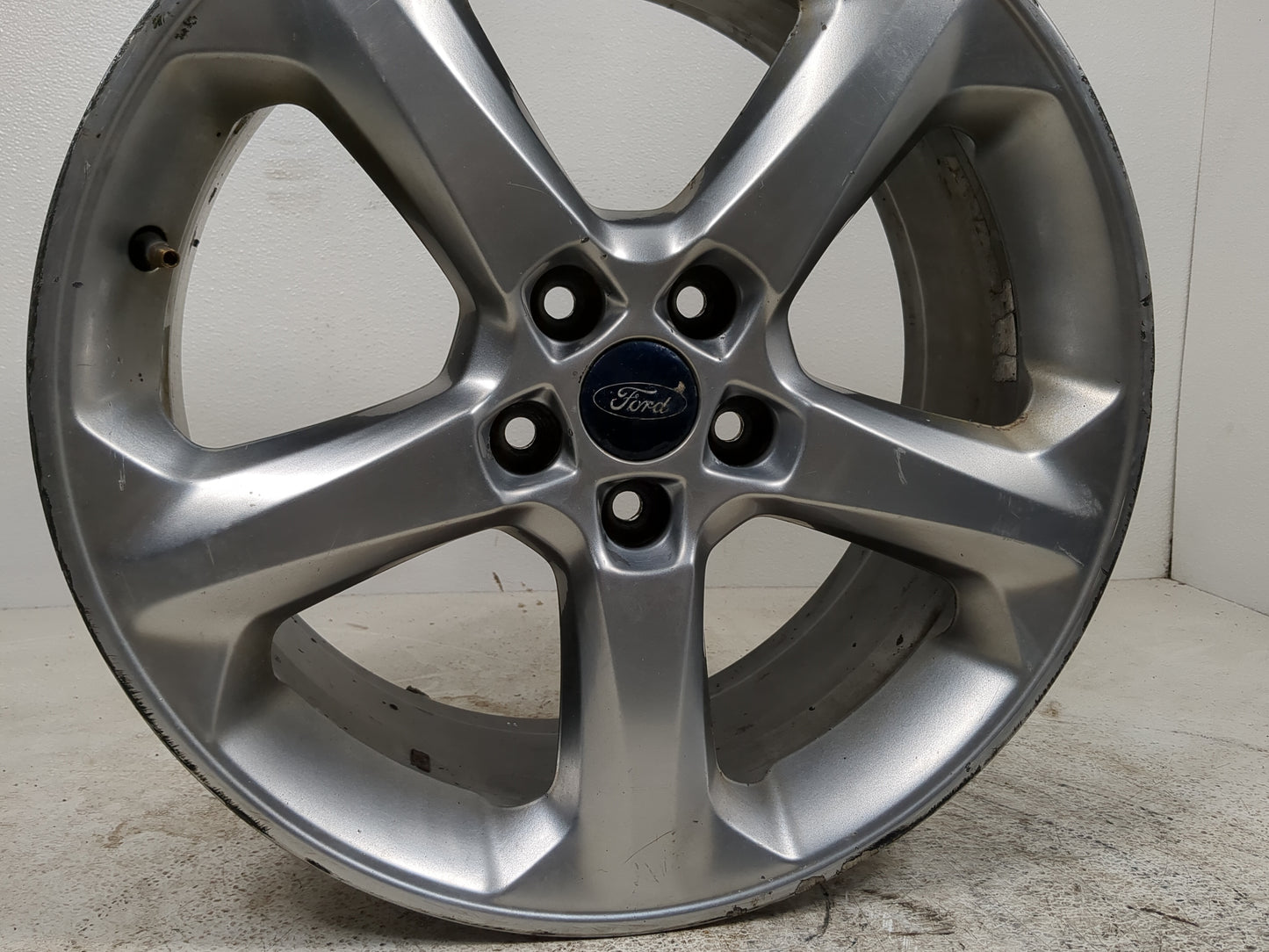 2013 Ford Fusion Oem Wheel Rim - Oemusedautoparts1.com