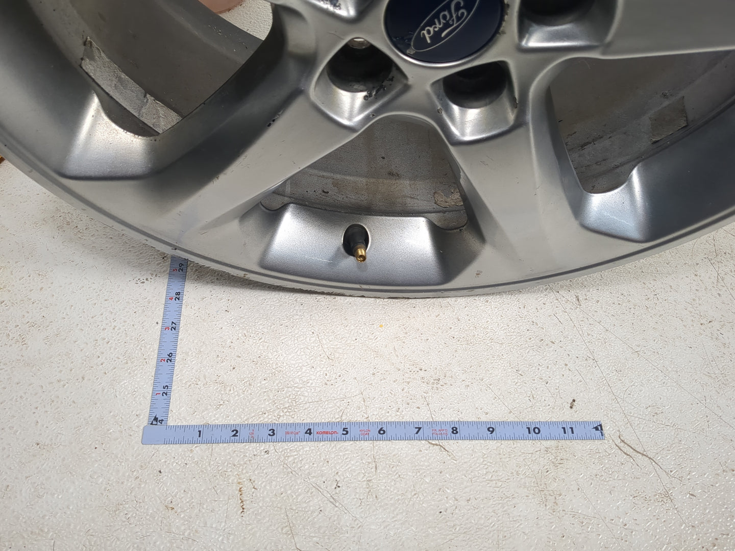 2013-2016 Ford Fusion Oem Wheel Rim - Oemusedautoparts1.com