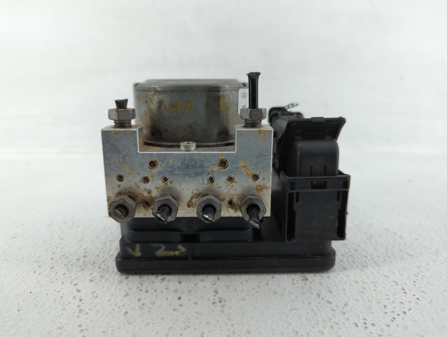 2013 Ford Fusion ABS Pump Control Module Replacement P/N:DG98-2C555-AL DG98-2C555-AM Fits OEM Used Auto Parts - Oemusedautop