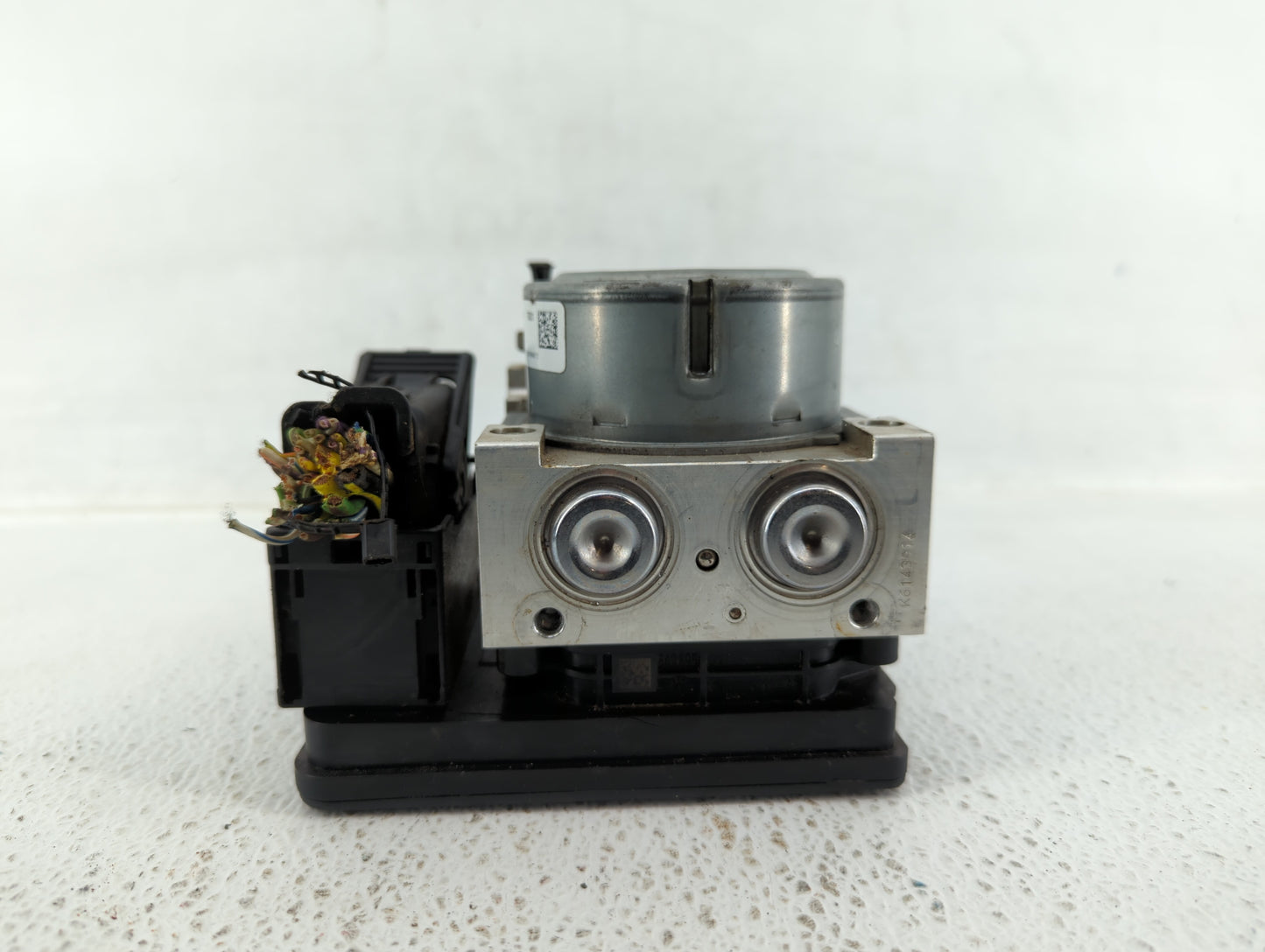 2013 Ford Fusion ABS Pump Control Module Replacement P/N:DG98-2C555-AL DG98-2C555-AM Fits OEM Used Auto Parts - Oemusedautop