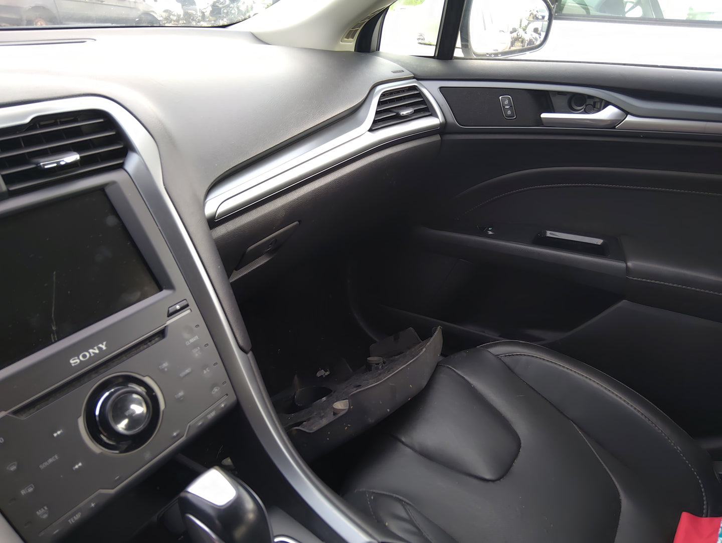 2013 Ford Fusion Passenger Glove Box Door Storage Compartment 5038829 - Oemusedautoparts1.com