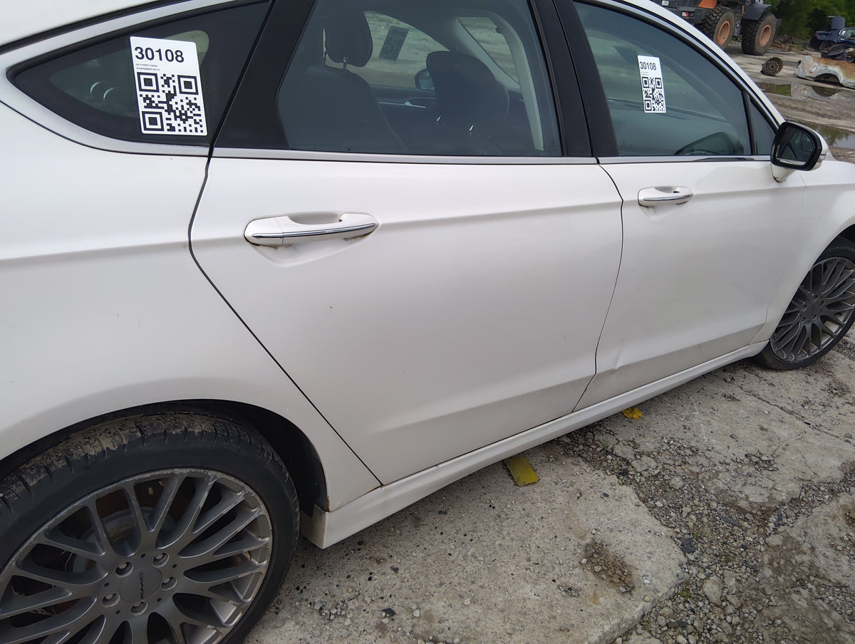2013-2016 Ford Fusion Passenger Rear Door Oem 5038844 - Oemusedautoparts1.com