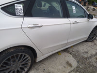 2013-2016 Ford Fusion Passenger Rear Door Oem 5038844 - Oemusedautoparts1.com