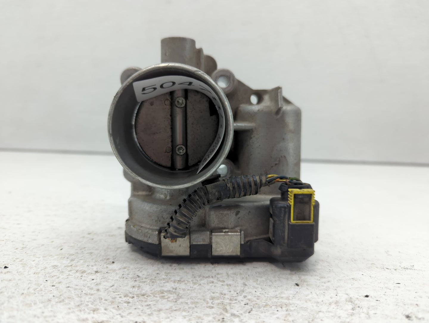 2013-2014 Ford Fusion Throttle Body P/N:7S7G-9F991-CA Fits Fits 2013 2014 2015 2016 2017 2018 2019 OEM Used Auto Parts - Oem