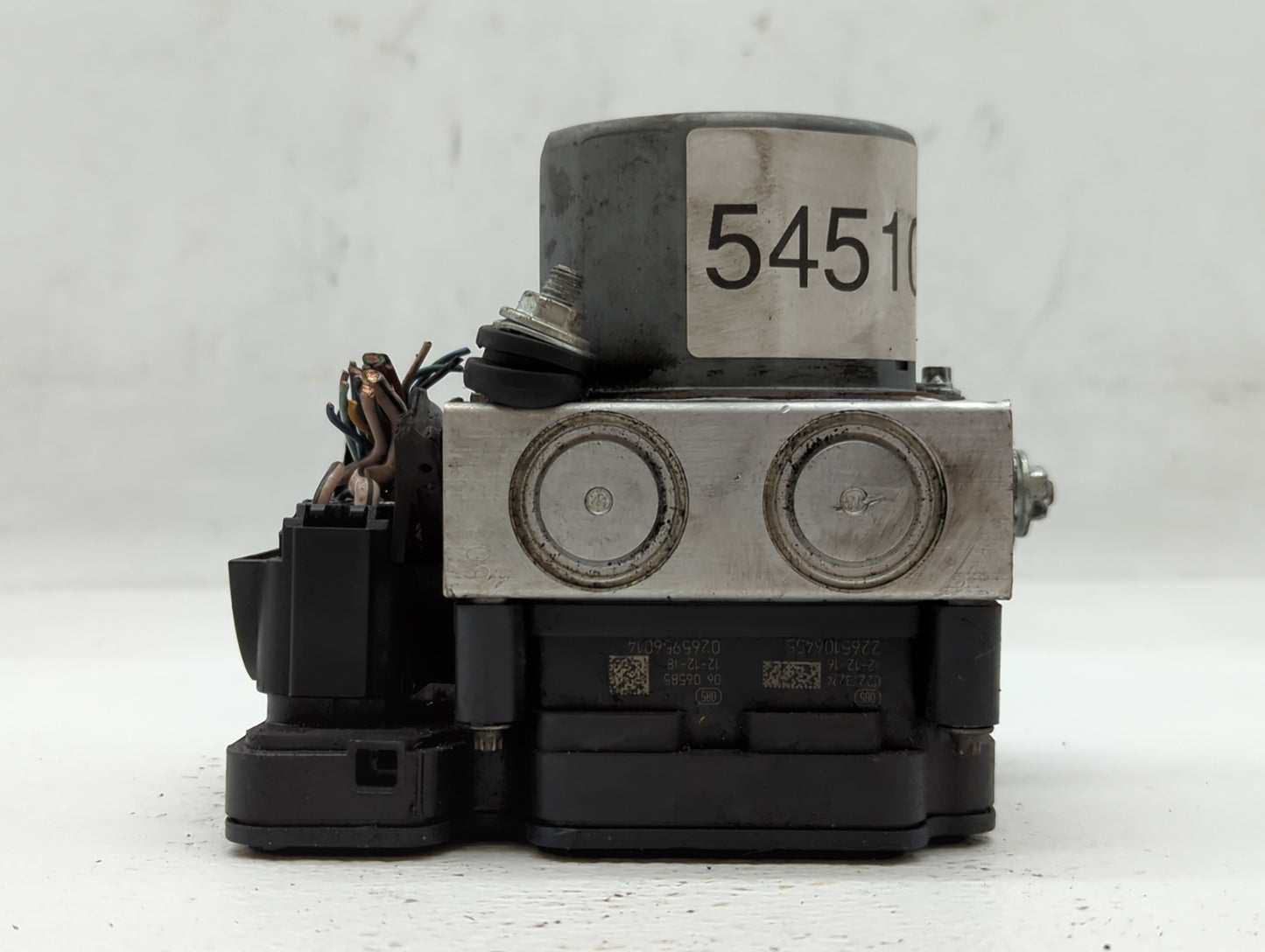 2013 Ford Fusion ABS Pump Control Module Replacement P/N:44540-07070 Fits OEM Used Auto Parts - Oemusedautoparts1.com