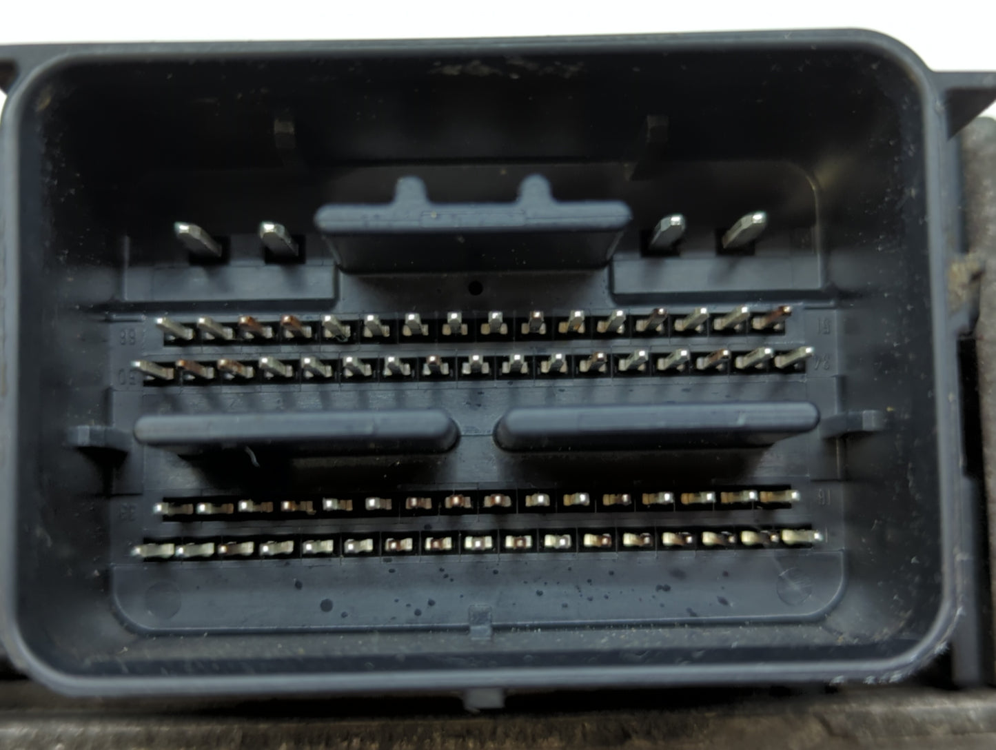 2013 Ford Fusion PCM Engine Control Computer ECU ECM PCU OEM P/N:DS7A-12A650-ACL DS7A-12A650-ACH, DS7A-12A650-ABJ Fits OEM U