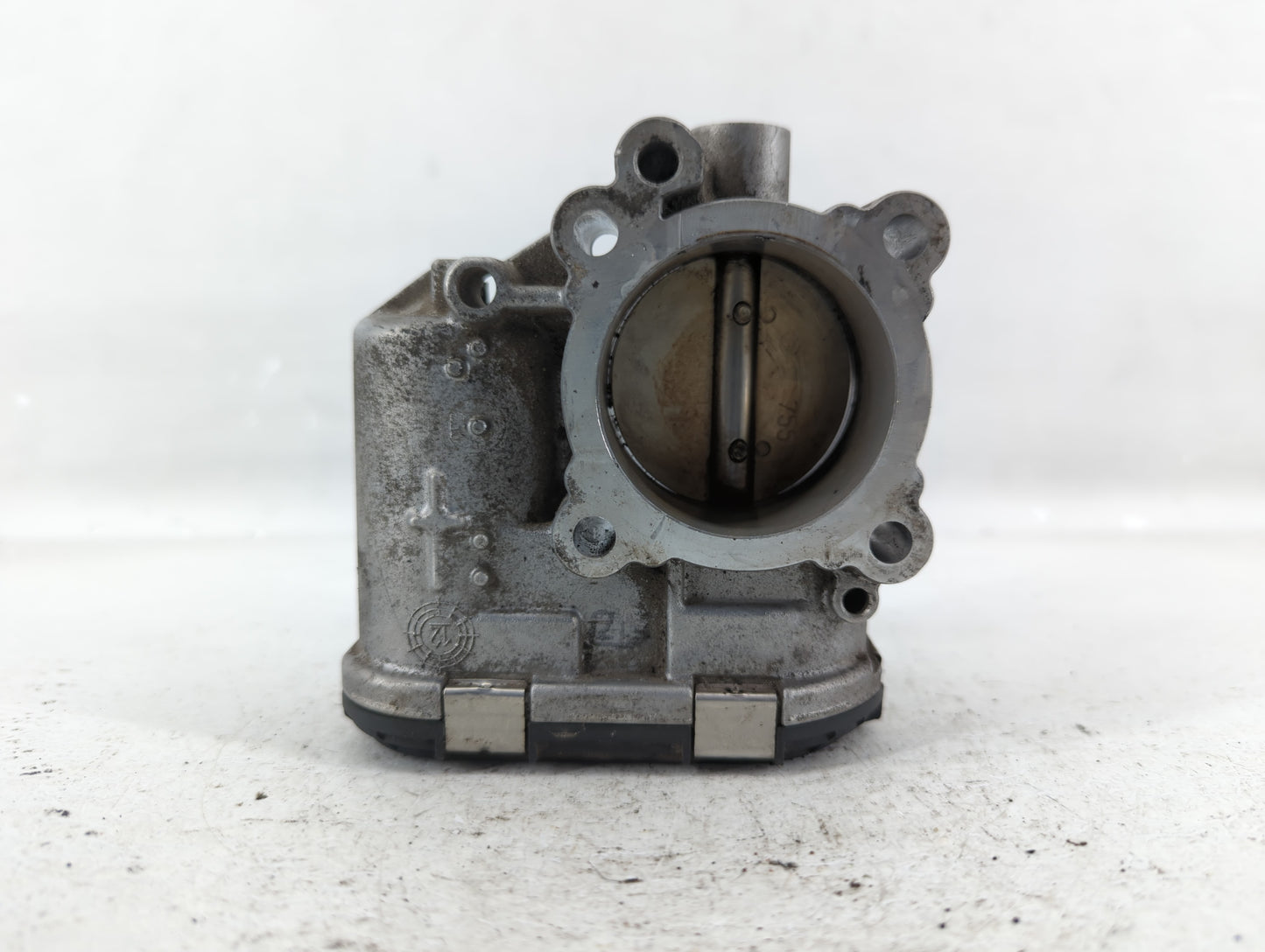 2013-2014 Ford Fusion Throttle Body P/N:7S7G-9F991-CA Fits Fits 2013 2014 2015 2016 2017 2018 2019 OEM Used Auto Parts - Oem