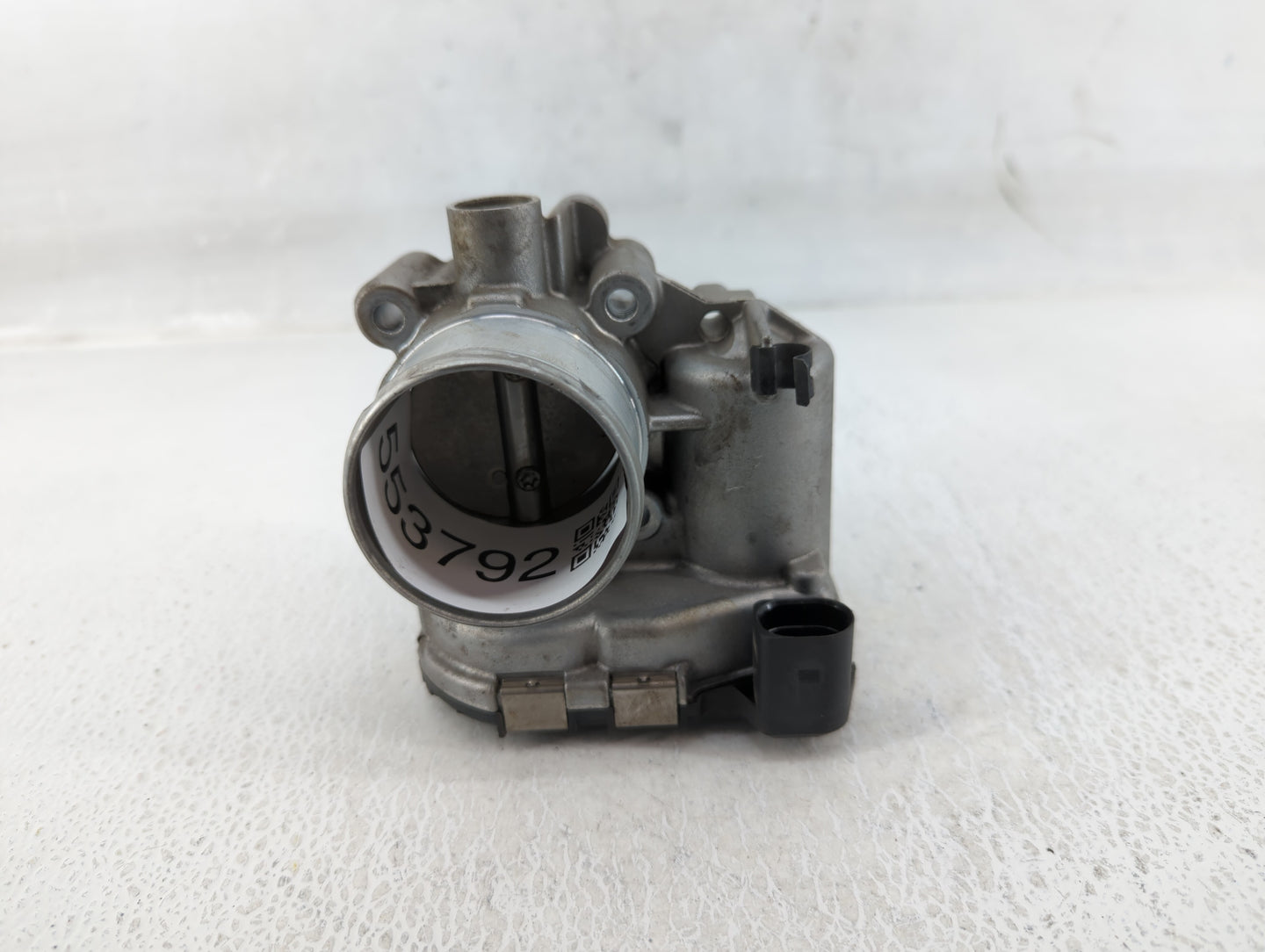 2013-2014 Ford Fusion Throttle Body P/N:7S7G-9F991-CA Fits Fits 2013 2014 2015 2016 2017 2018 2019 OEM Used Auto Parts - Oem