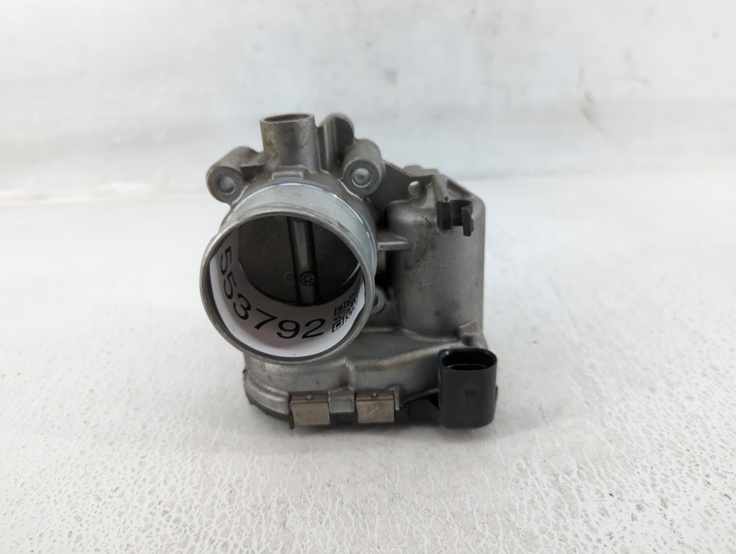 2013-2014 Ford Fusion Throttle Body P/N:7S7G-9F991-CA Fits Fits 2013 2014 2015 2016 2017 2018 2019 OEM Used Auto Parts - Oem