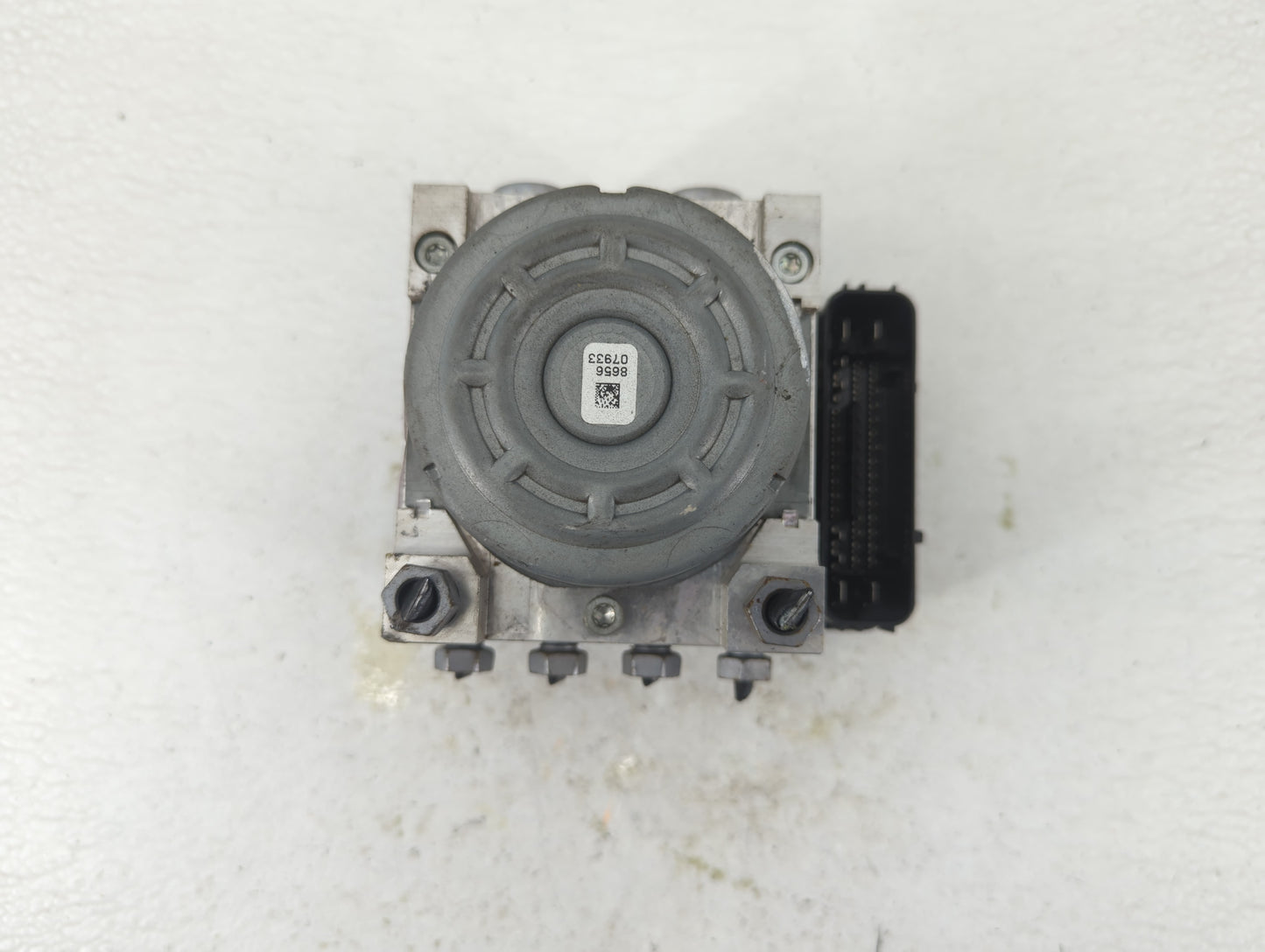 2013 Ford Fusion ABS Pump Control Module Replacement P/N:DG9C-2C405-FB Fits OEM Used Auto Parts - Oemusedautoparts1.com