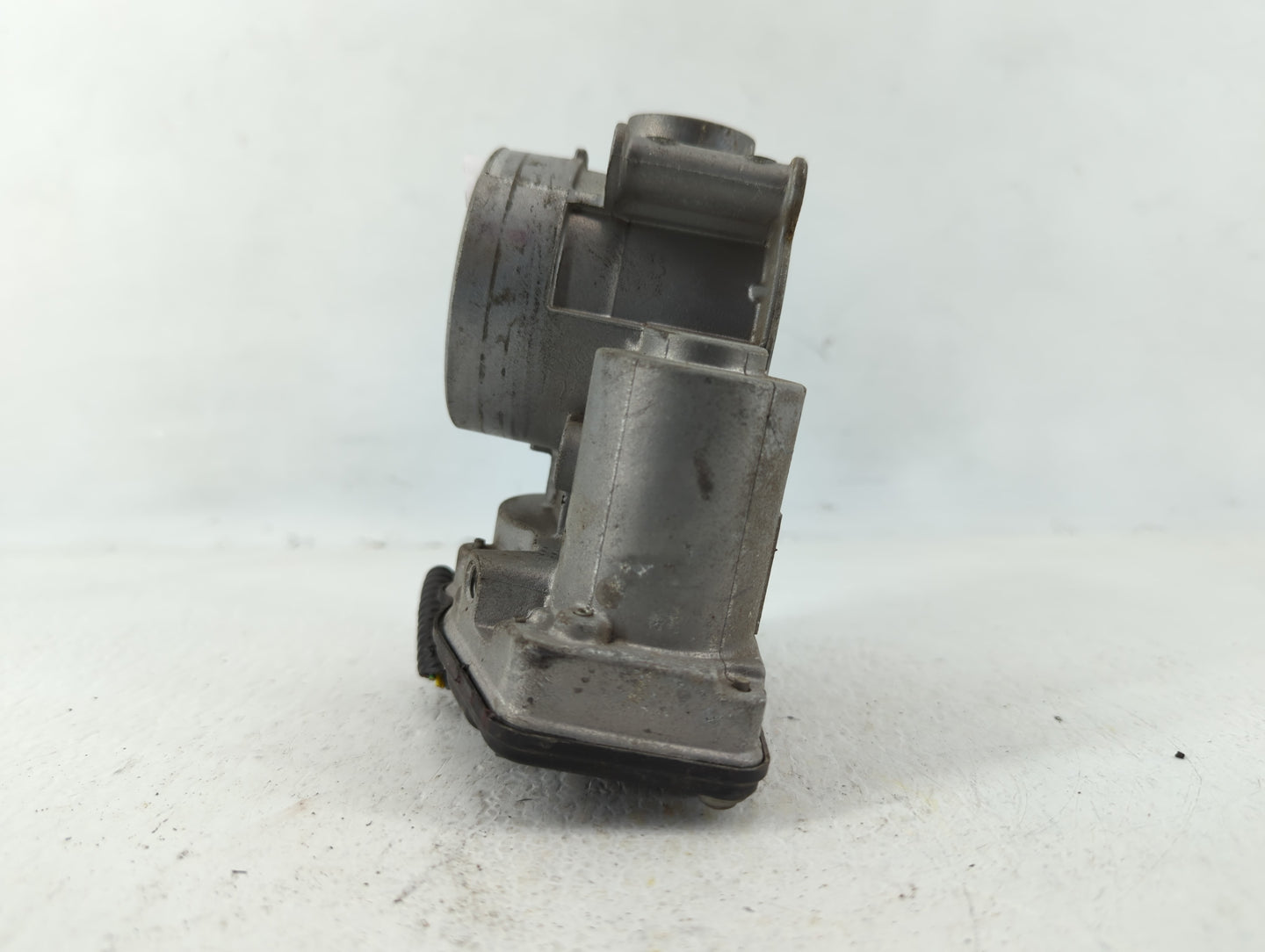 2013-2020 Ford Fusion Throttle Body P/N:DS7E-9F991-AD Fits Fits 2013 2014 2015 2016 2017 2018 2019 2020 2021 2022 OEM Used A