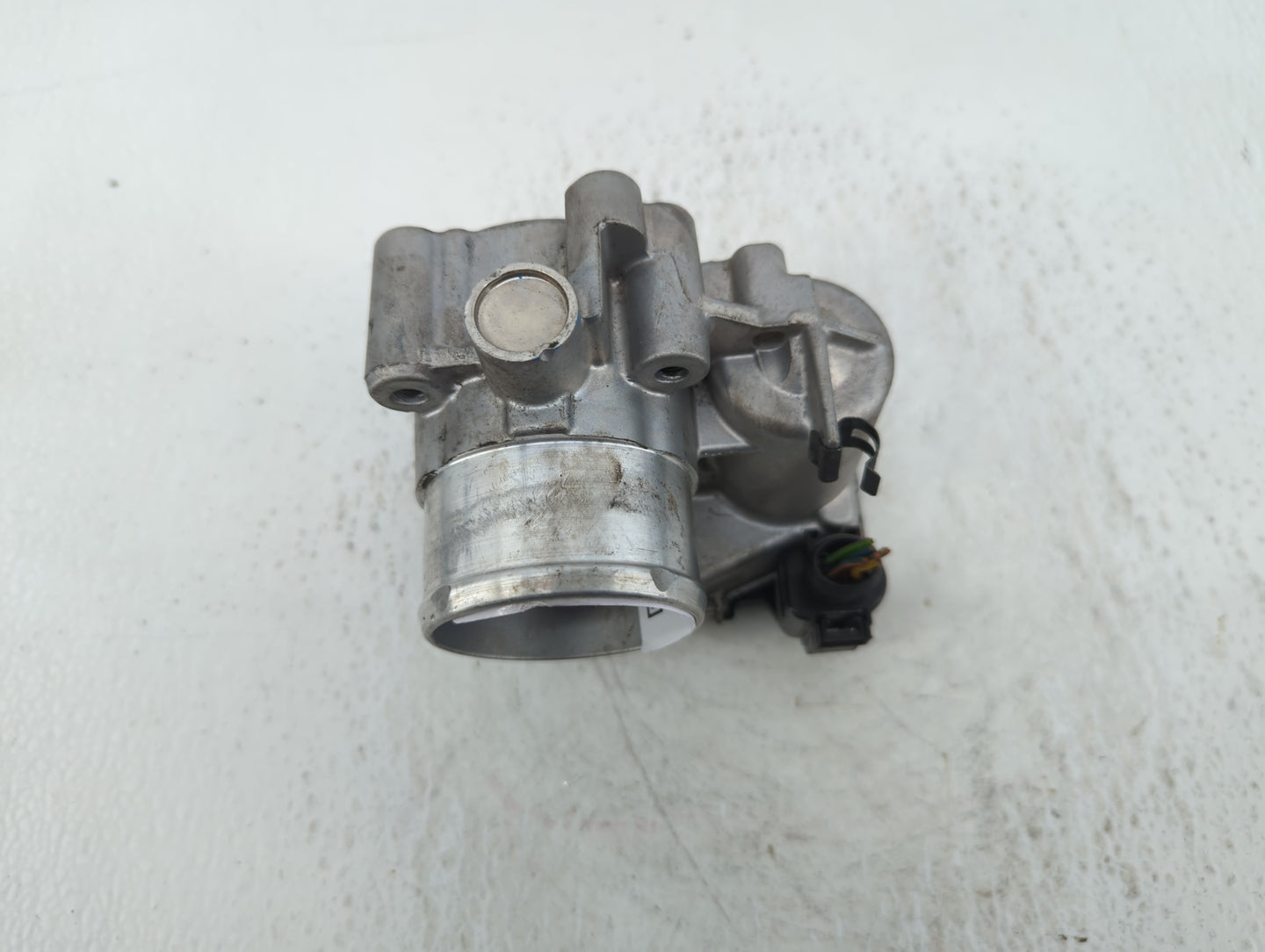 2013-2014 Ford Fusion Throttle Body P/N:7S7G-9F991-CA Fits Fits 2013 2014 2015 2016 2017 2018 2019 OEM Used Auto Parts - Oem