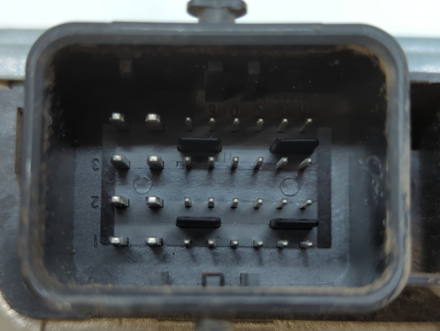 2013 Ford Fusion PCM Engine Control Computer ECU ECM PCU OEM P/N:DS7A-12A650-ATG Fits OEM Used Auto Parts - Oemusedautoparts