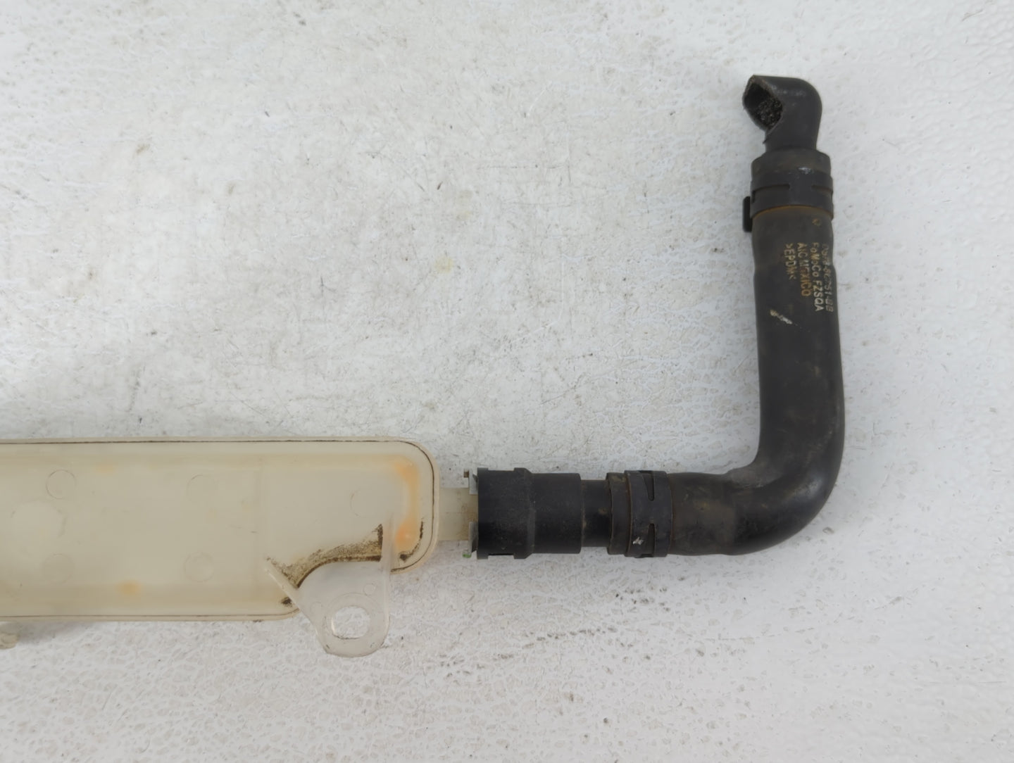 2015 Ford Fusion Coolant Overflow Reservoir Bottle Reserve Tank - Oemusedautoparts1.com