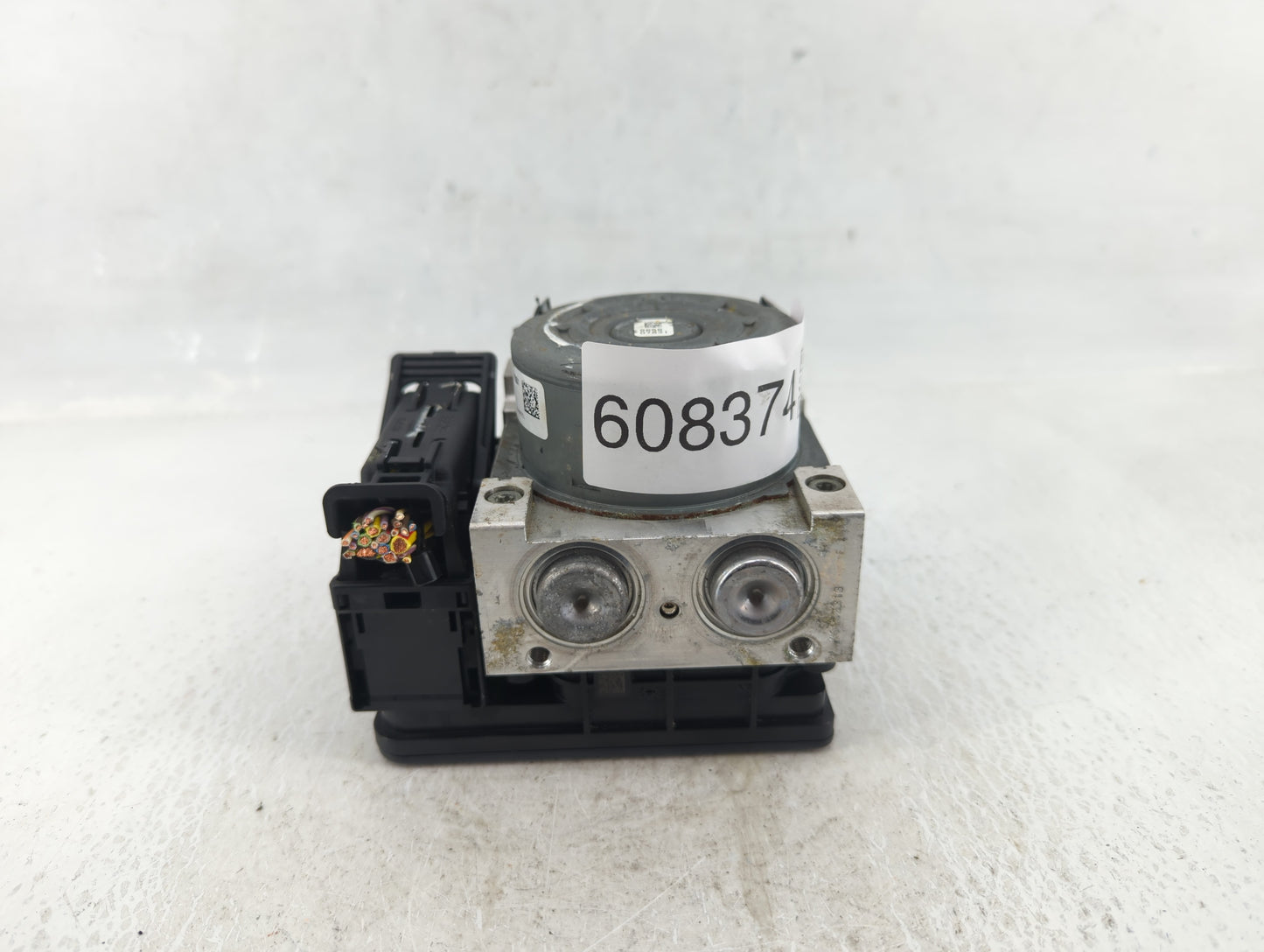 2013 Ford Fusion ABS Pump Control Module Replacement P/N:DG9C-2C405-FB Fits OEM Used Auto Parts - Oemusedautoparts1.com