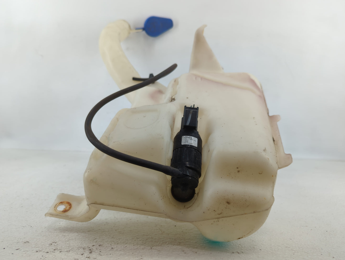 2013-2014 Ford Fusion Windshield Washer Fluid Reservoir Bottle Oem - Oemusedautoparts1.com