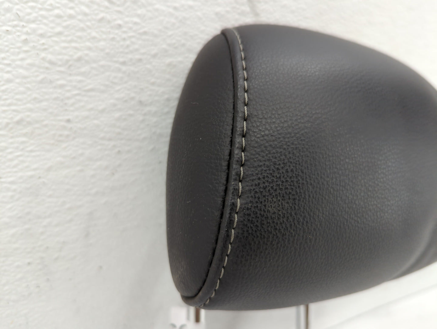 2013 Ford Fusion Headrest Head Rest Rear Seat Fits Fits 1999 2000 2001 2002 2003 OEM Used Auto Parts - Oemusedautoparts1.com