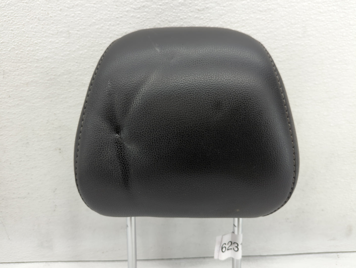 2013 Ford Fusion Headrest Head Rest Front Driver Passenger Seat Fits Fits 1999 2000 2001 2002 OEM Used Auto Parts - Oemuseda