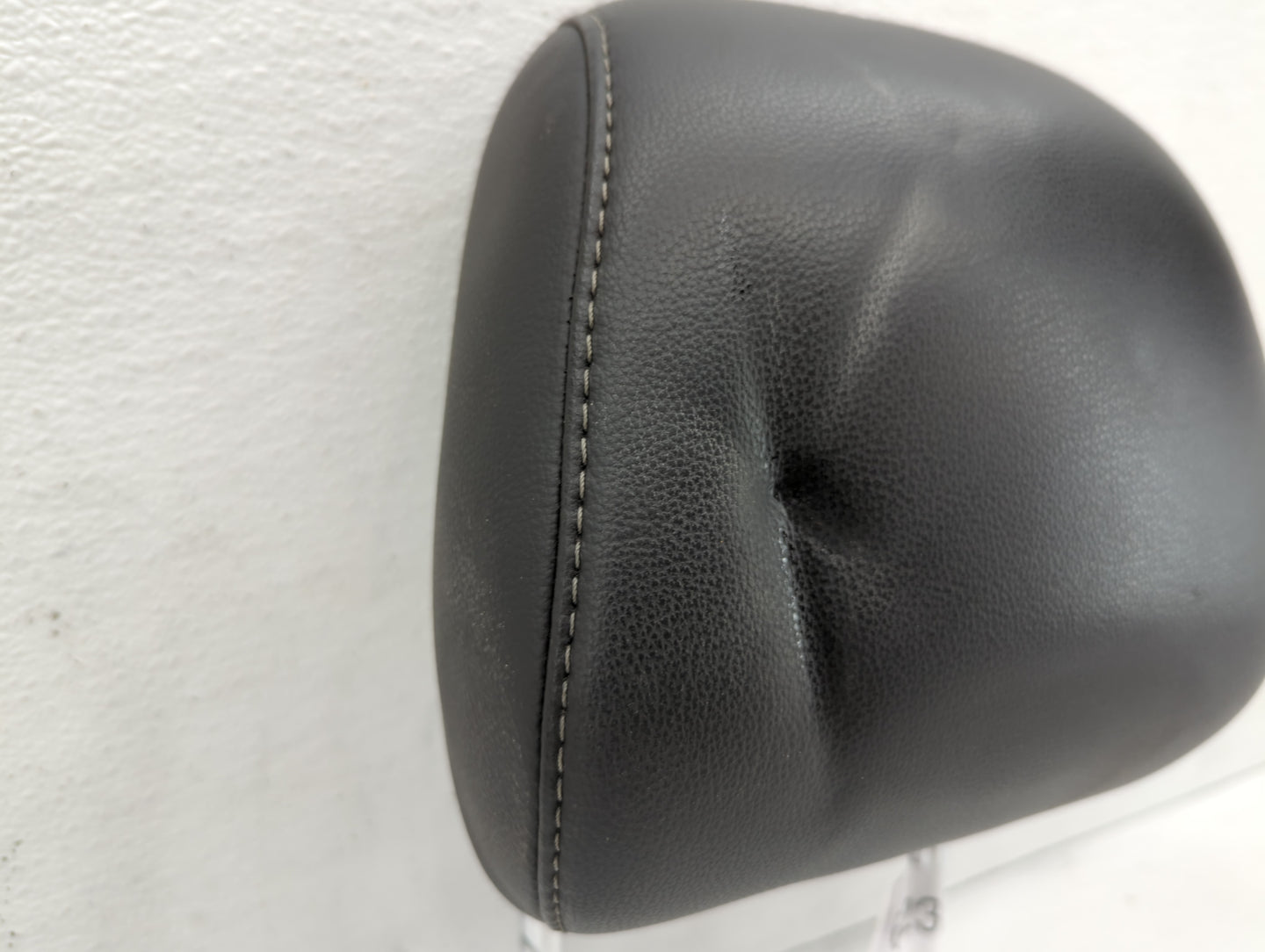 2013 Ford Fusion Headrest Head Rest Front Driver Passenger Seat Fits Fits 1999 2000 2001 2002 OEM Used Auto Parts - Oemuseda