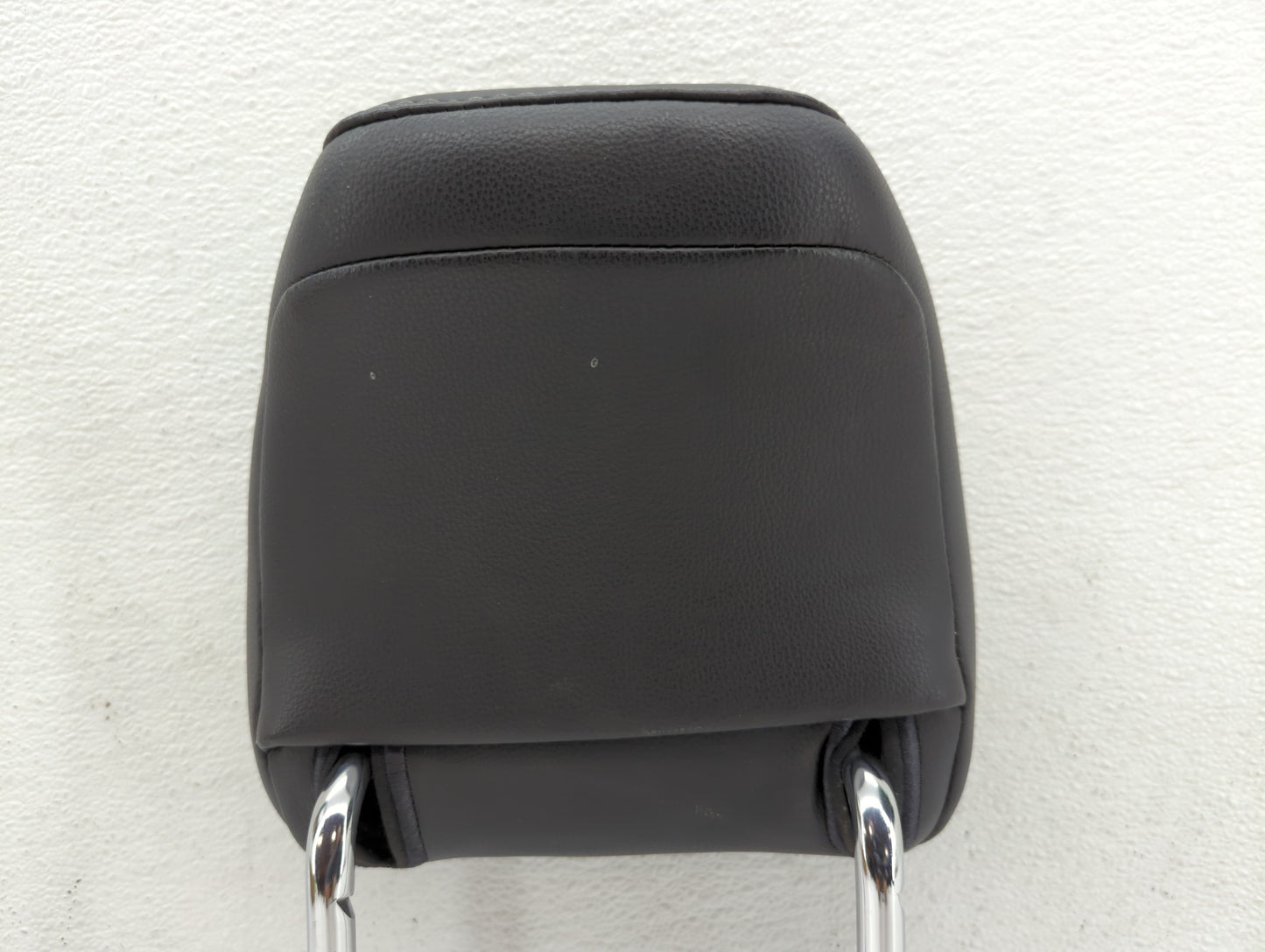 2013 Ford Fusion Headrest Head Rest Front Driver Passenger Seat Fits Fits 1999 2000 2001 2002 OEM Used Auto Parts - Oemuseda
