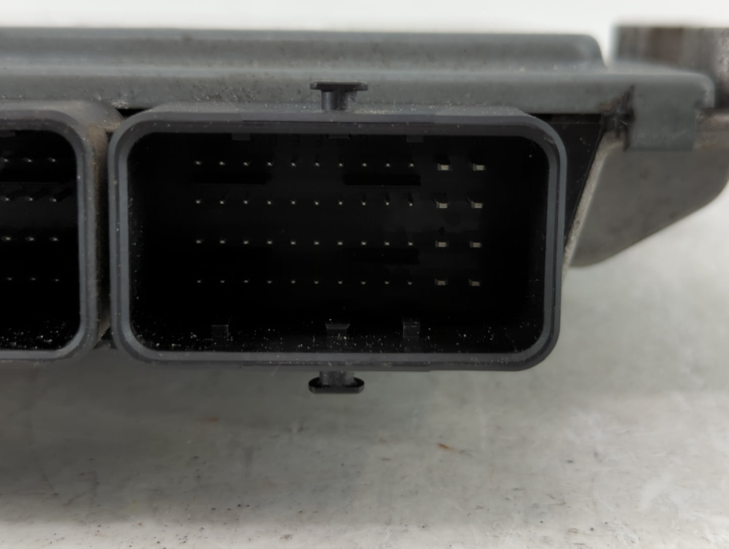 2013 Ford Fusion PCM Engine Control Computer ECU ECM PCU OEM P/N:DS7A-12A650-ATJ Fits OEM Used Auto Parts - Oemusedautoparts