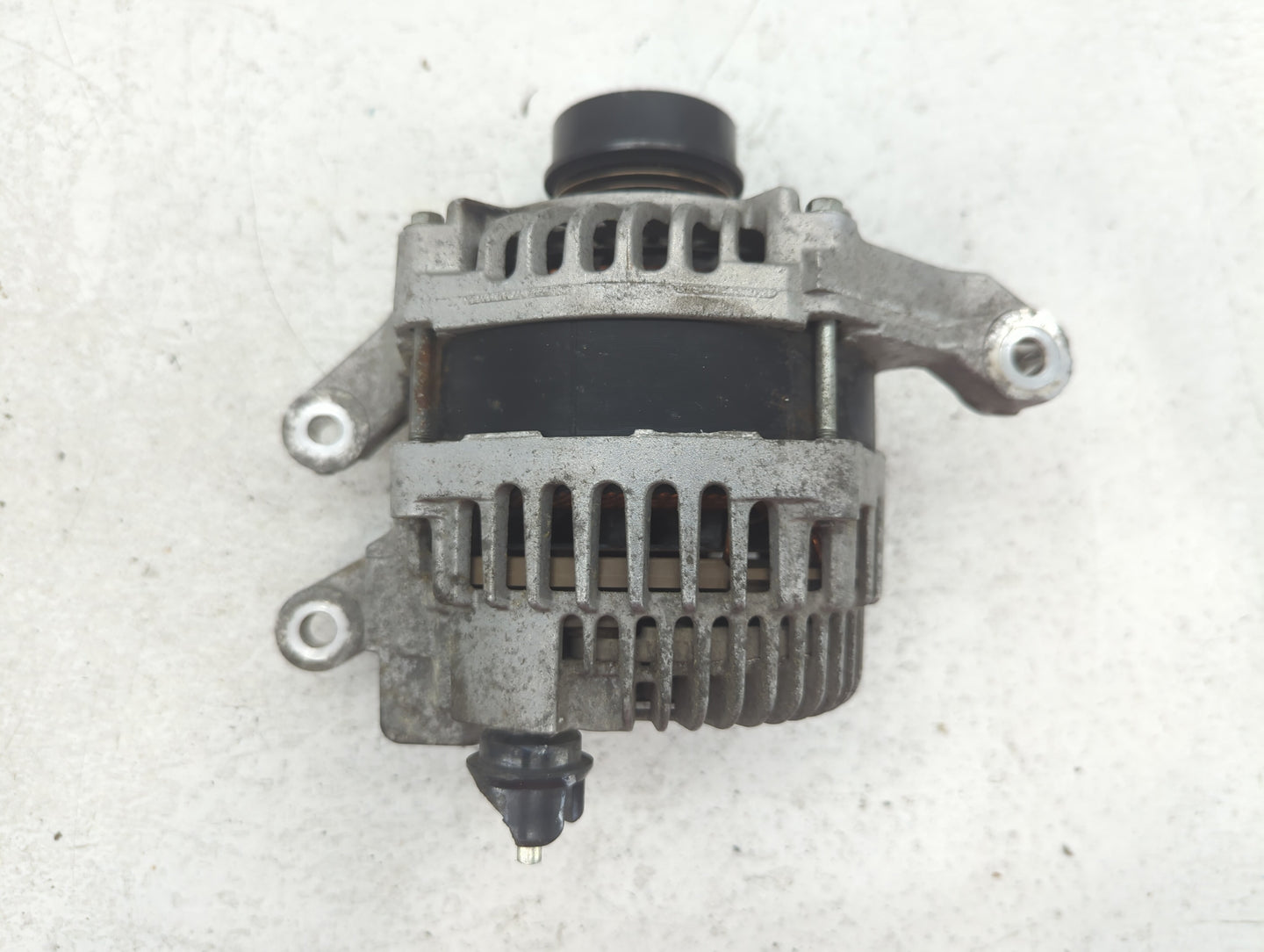 2013-2020 Ford Fusion Alternator Replacement Generator Charging Assembly Engine OEM P/N:DS7T-10300-HA Fits OEM Used Auto Par