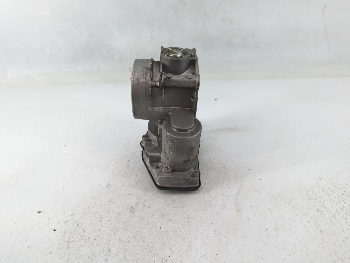 2013-2020 Ford Fusion Throttle Body P/N:DS7E-9F991-AF Fits Fits 2013 2014 2015 2016 2017 2018 2019 2020 2021 2022 OEM Used A