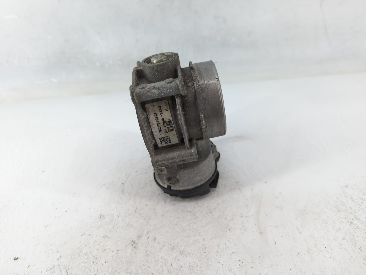 2013-2020 Ford Fusion Throttle Body P/N:DS7E-9F991-AF Fits Fits 2013 2014 2015 2016 2017 2018 2019 2020 2021 2022 OEM Used A