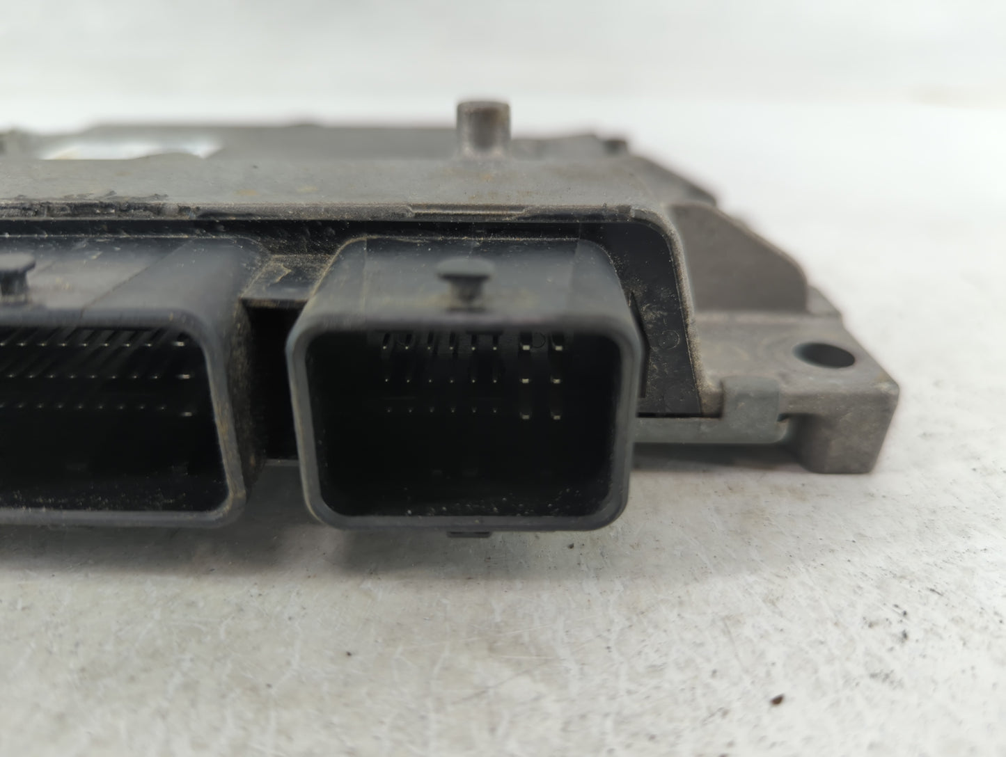 2013 Ford Fusion PCM Engine Control Computer ECU ECM PCU OEM P/N:DVX1-DS7A-12A650-BFB Fits OEM Used Auto Parts - Oemusedauto