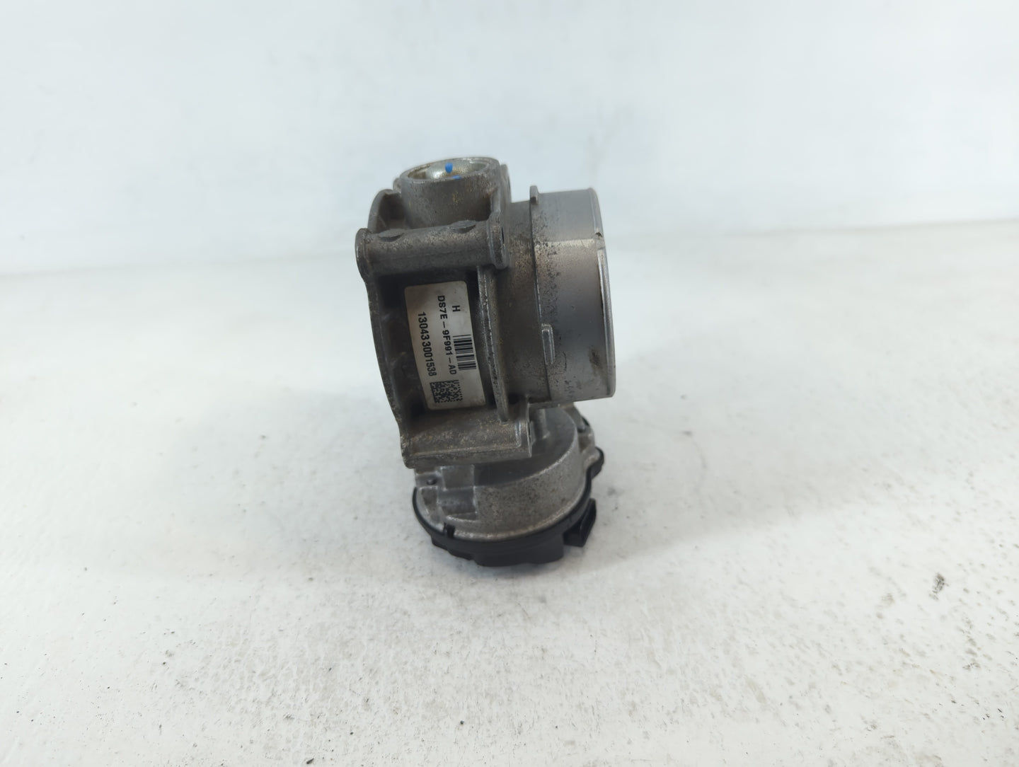 2013-2020 Ford Fusion Throttle Body P/N:DS7E-9F991-AD Fits Fits 2013 2014 2015 2016 2017 2018 2019 2020 2021 2022 OEM Used A