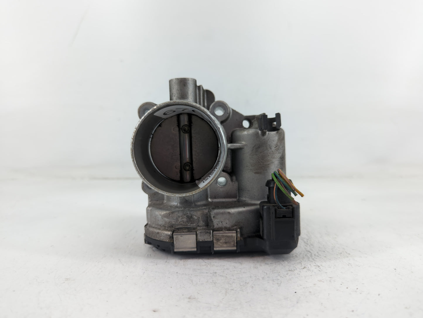 2013-2014 Ford Fusion Throttle Body P/N:7S7G-9F991-CA Fits Fits 2013 2014 2015 2016 2017 2018 2019 OEM Used Auto Parts - Oem