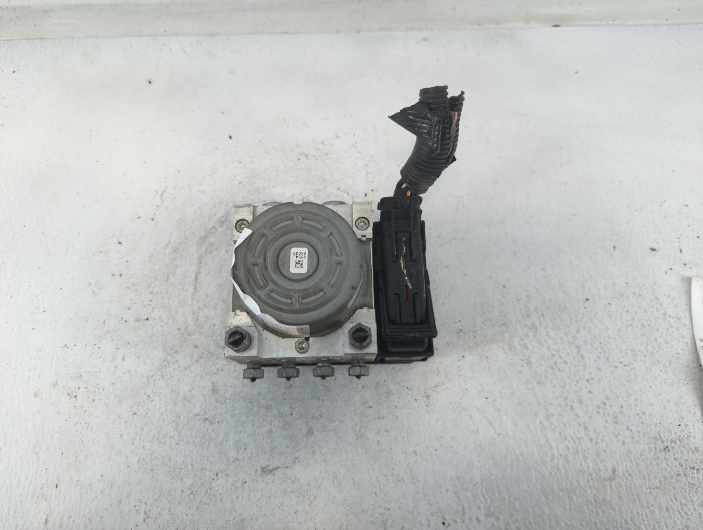 2013 Ford Fusion ABS Pump Control Module Replacement P/N:DG9C-2C405-AH Fits OEM Used Auto Parts - Oemusedautoparts1.com