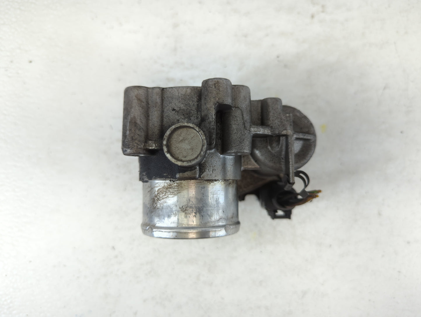 2013-2014 Ford Fusion Throttle Body P/N:0 280 750 535 7S7G-9F991-CA Fits Fits 2013 2014 2015 2016 2017 2018 2019 OEM Used Au