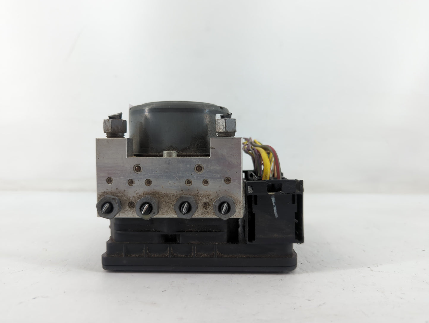 2013 Ford Fusion ABS Pump Control Module Replacement P/N:DG9C-2C405-AH Fits OEM Used Auto Parts - Oemusedautoparts1.com